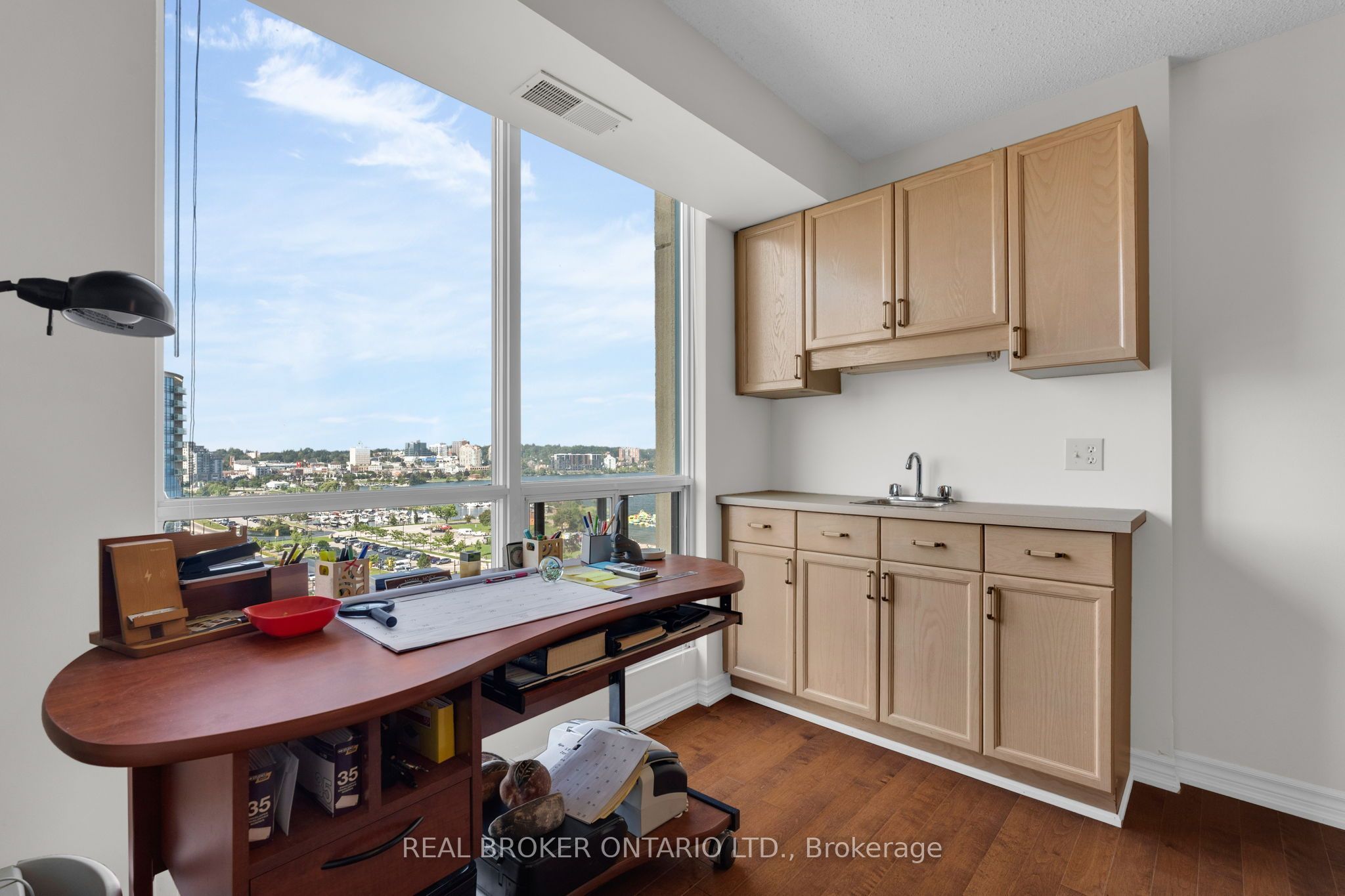 65 Ellen Street 903 Property Photo 26