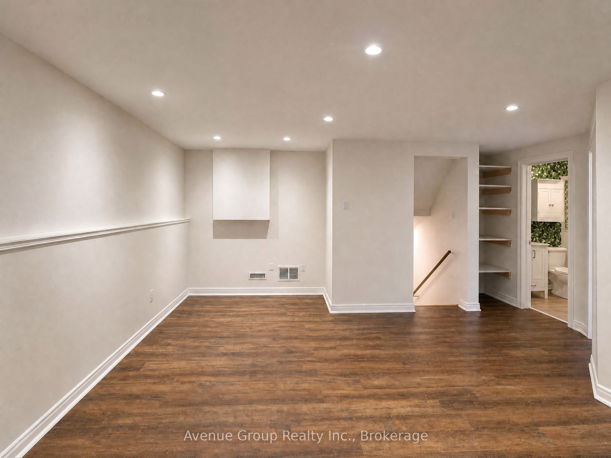 54 Leggott Avenue Lower Property Photo 6