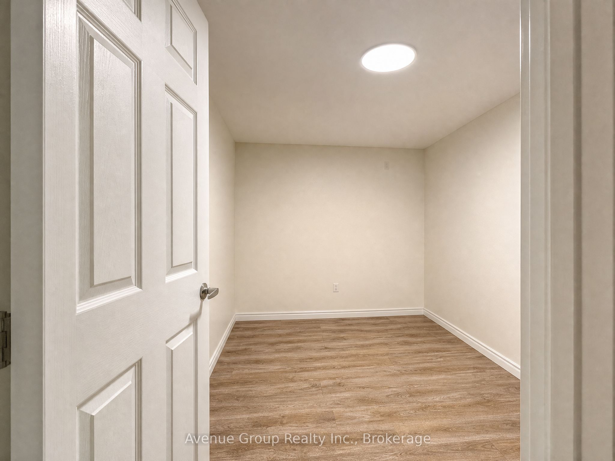 54 Leggott Avenue Lower Property Photo 23