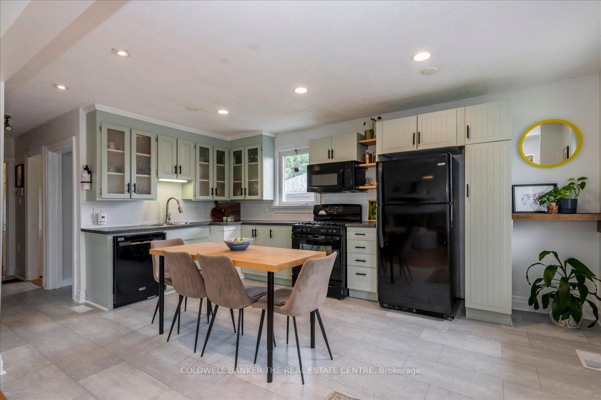 18 Agnes Street Property Photo 5