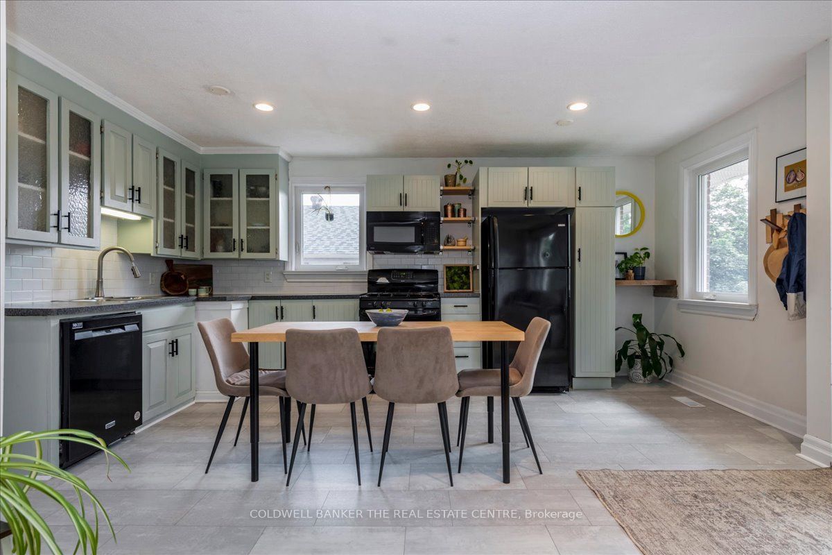 18 Agnes Street Property Photo 6