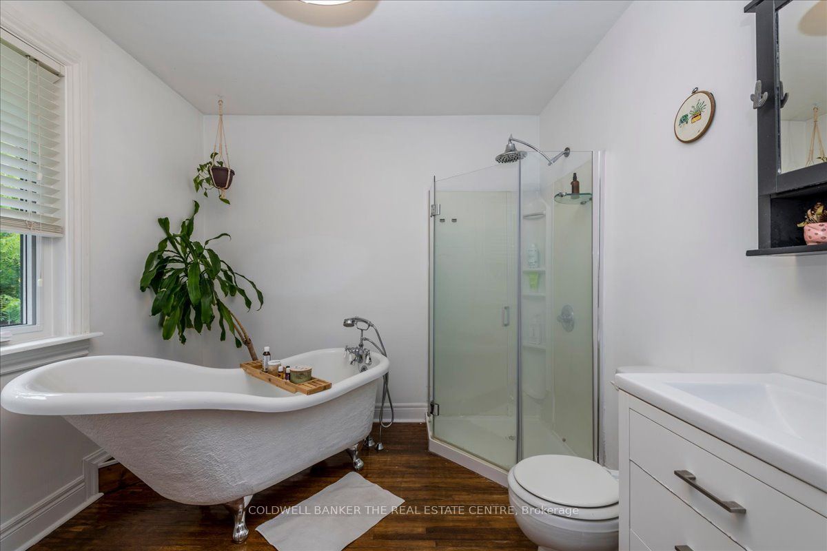 18 Agnes Street Property Photo 10