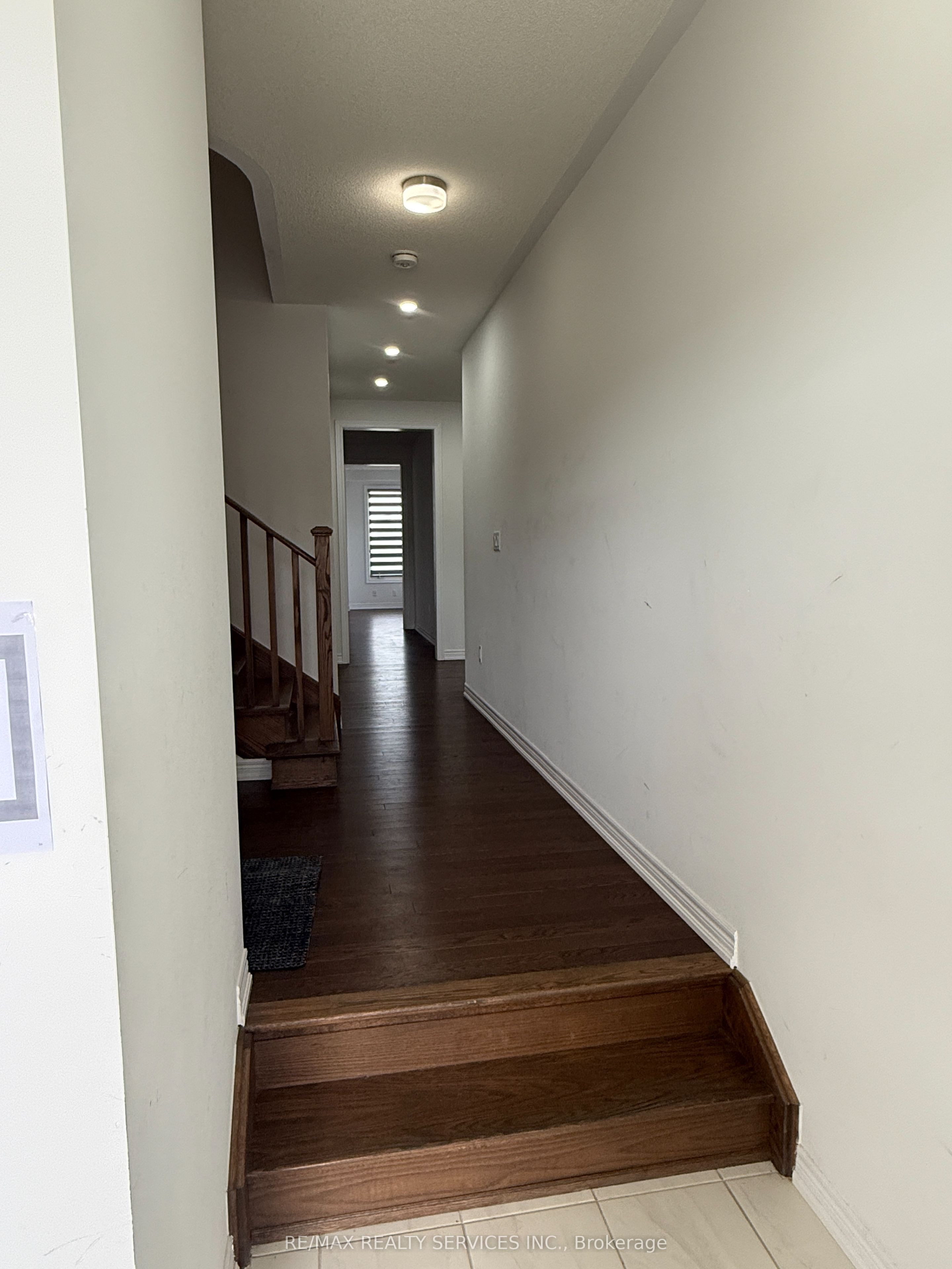 148 Thicketwood Avenue Property Photo 4