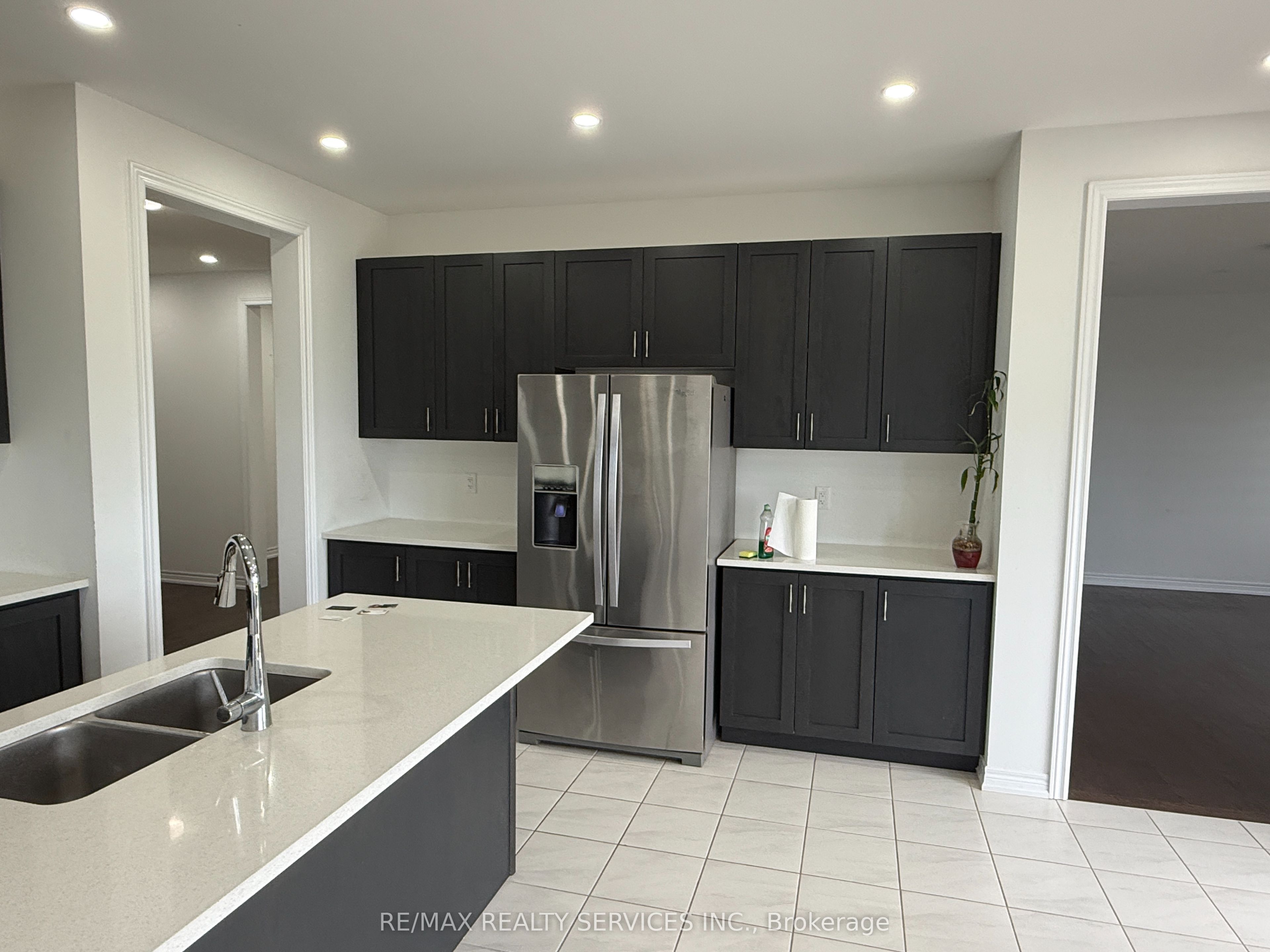 148 Thicketwood Avenue Property Photo 9