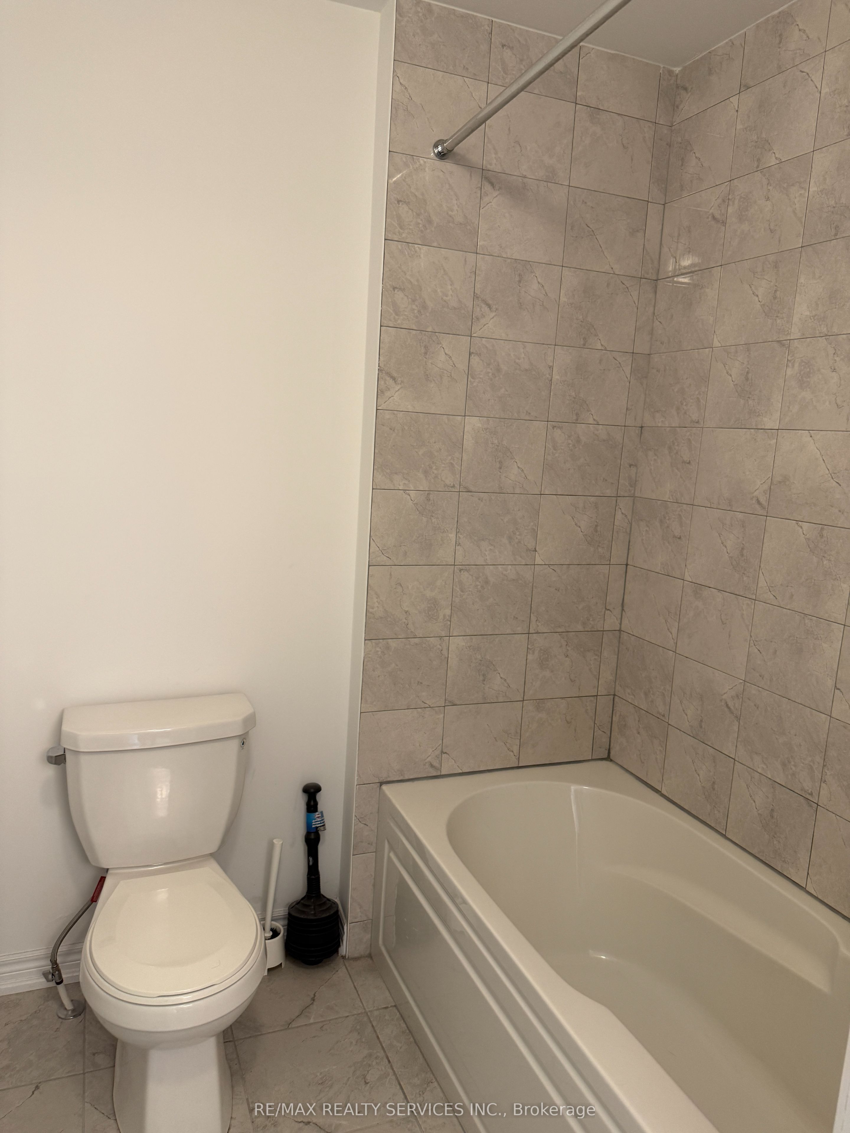 148 Thicketwood Avenue Property Photo 18
