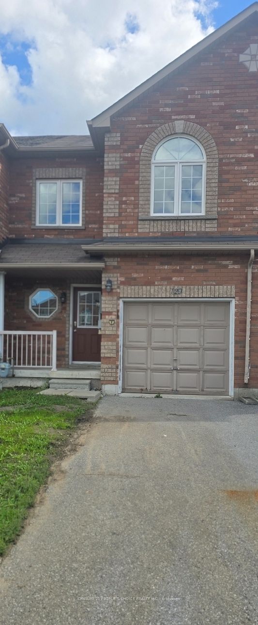 129 Sydenham Wells Square Property Photo 1