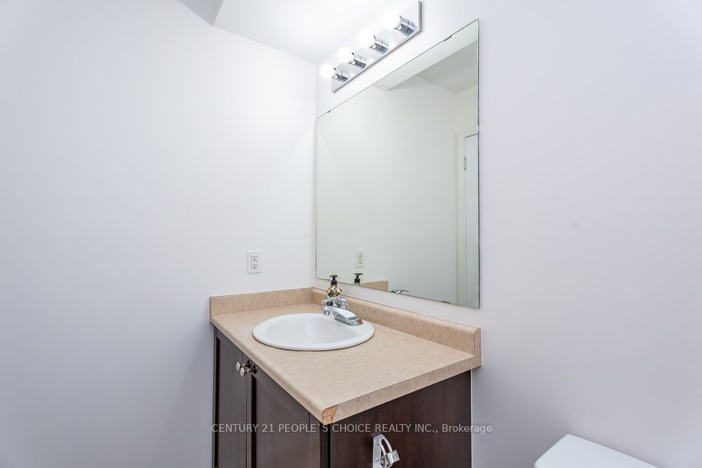 129 Sydenham Wells Square Property Photo 7
