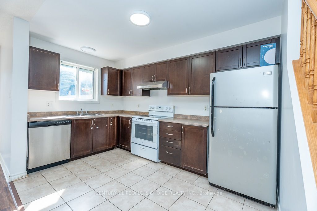 129 Sydenham Wells Square Property Photo 12