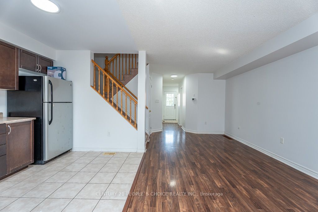 129 Sydenham Wells Square Property Photo 15