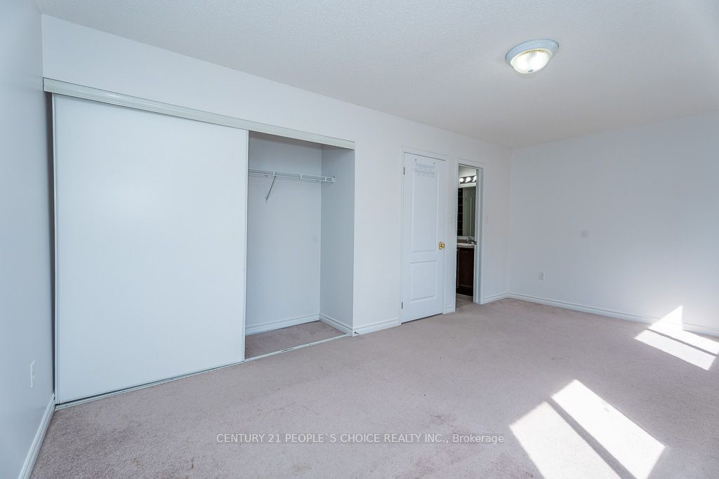 129 Sydenham Wells Square Property Photo 22