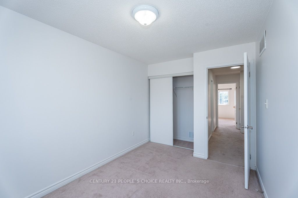 129 Sydenham Wells Square Property Photo 28
