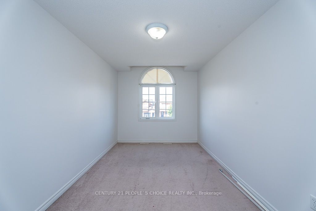 129 Sydenham Wells Square Property Photo 31