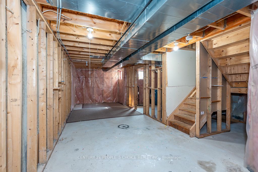 129 Sydenham Wells Square Property Photo 34