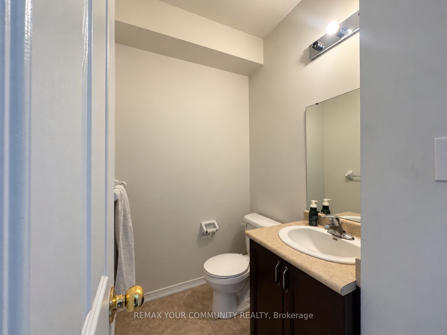 175 Stanley Street 59 - Upper Property Photo 4