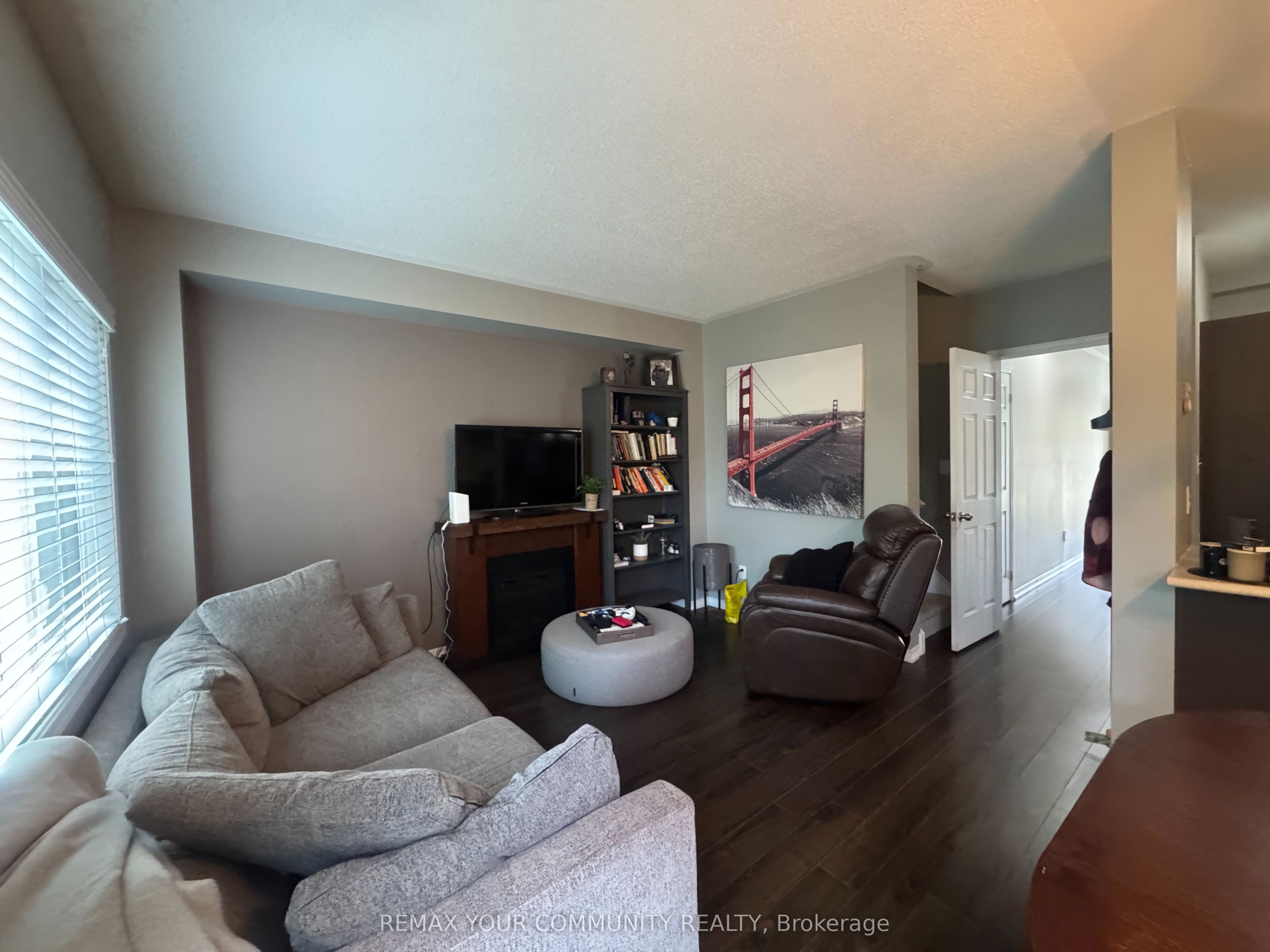 175 Stanley Street 59 - Upper Property Photo 7