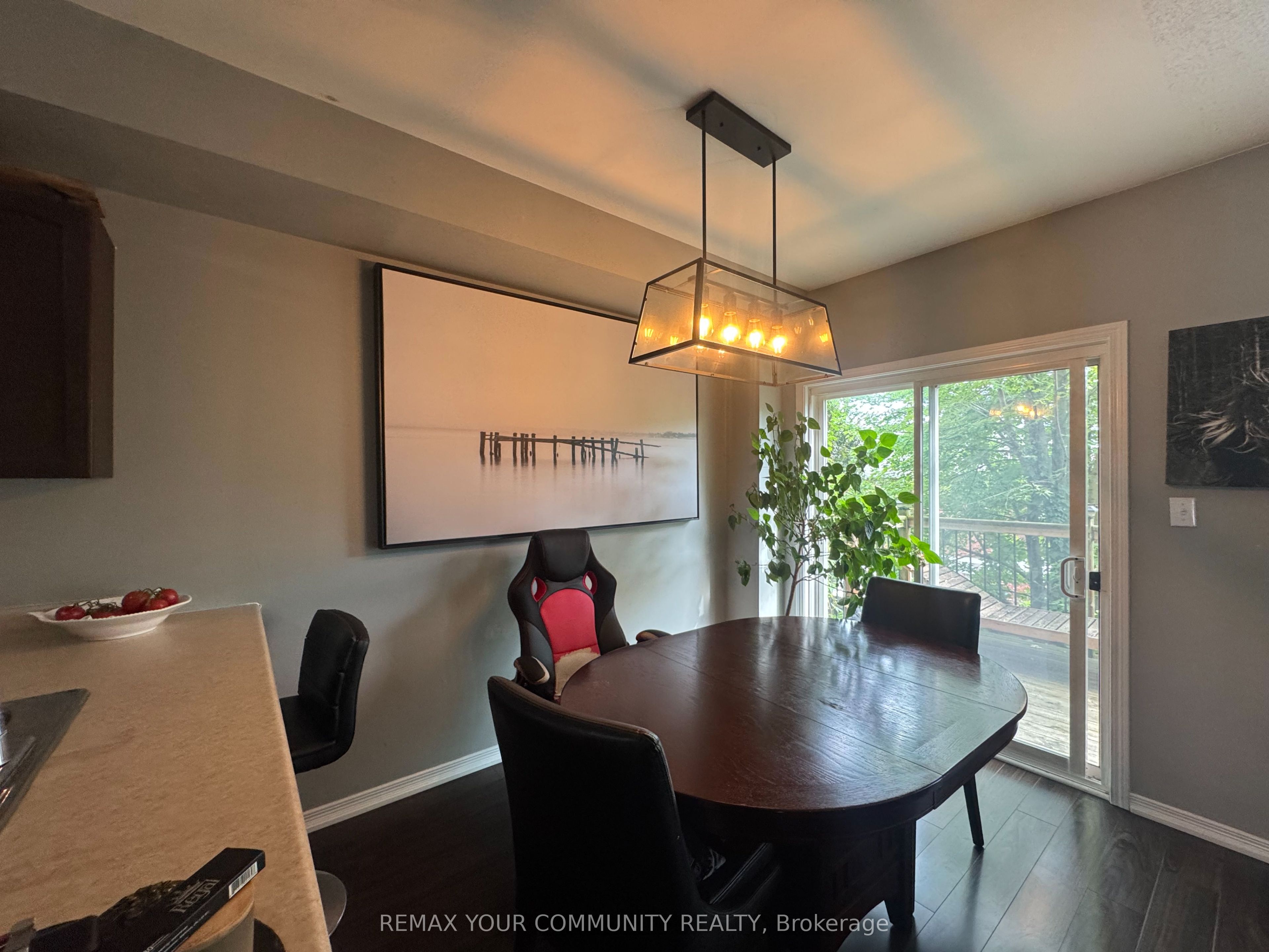 175 Stanley Street 59 - Upper Property Photo 8