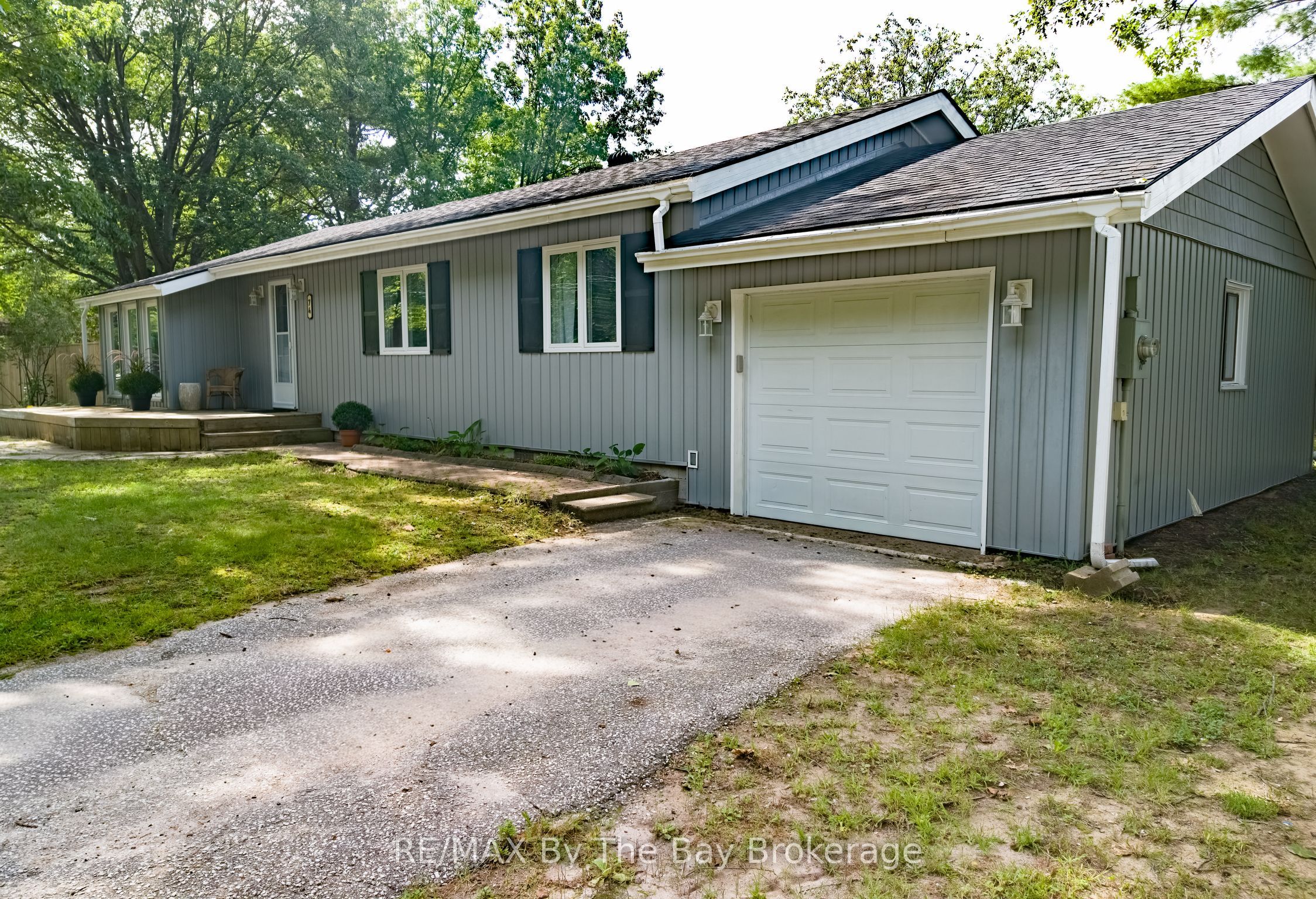 74 Oxbow Park Drive Property Photo 20