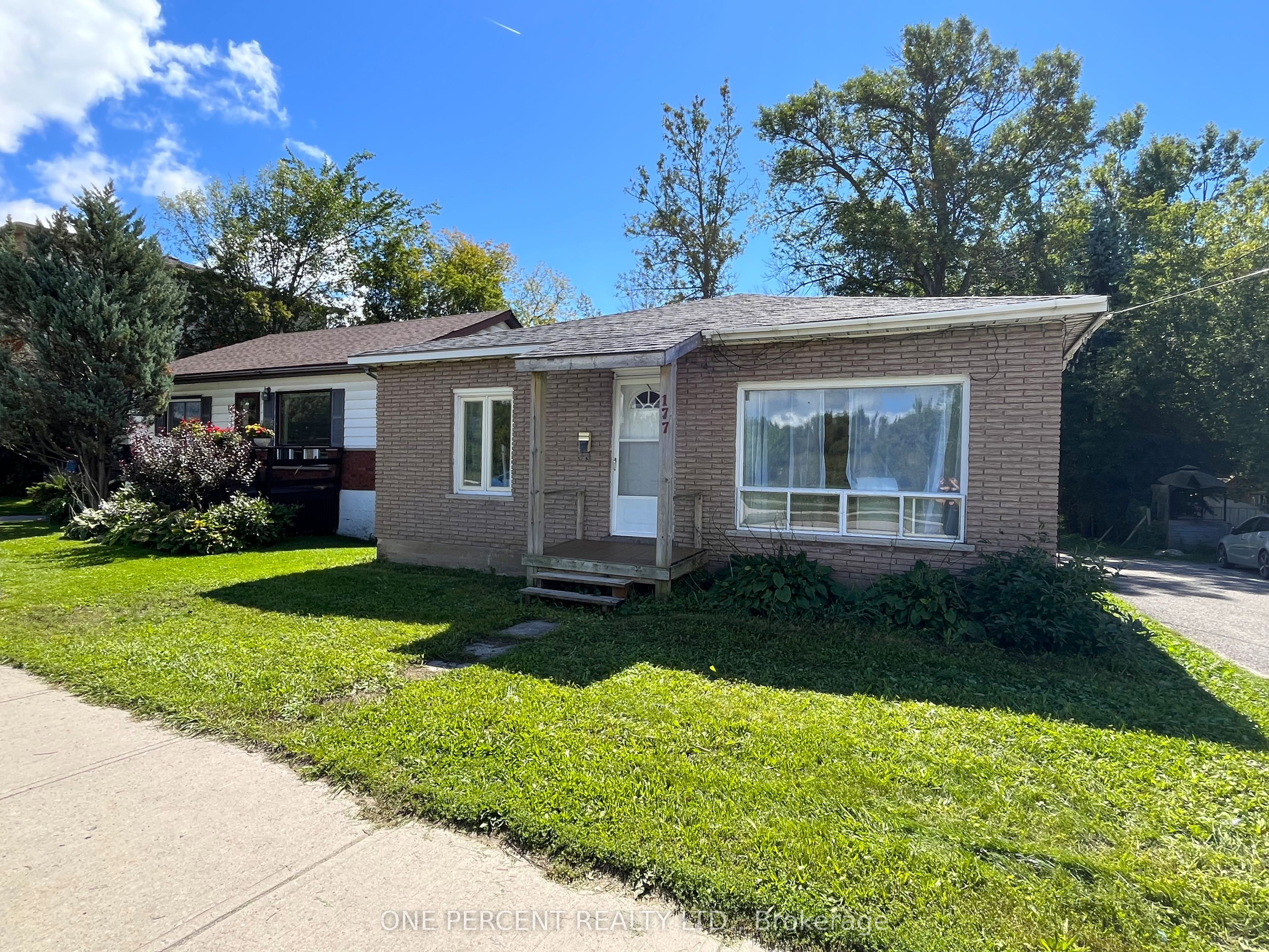 177 Atherley Road Property Photo 1