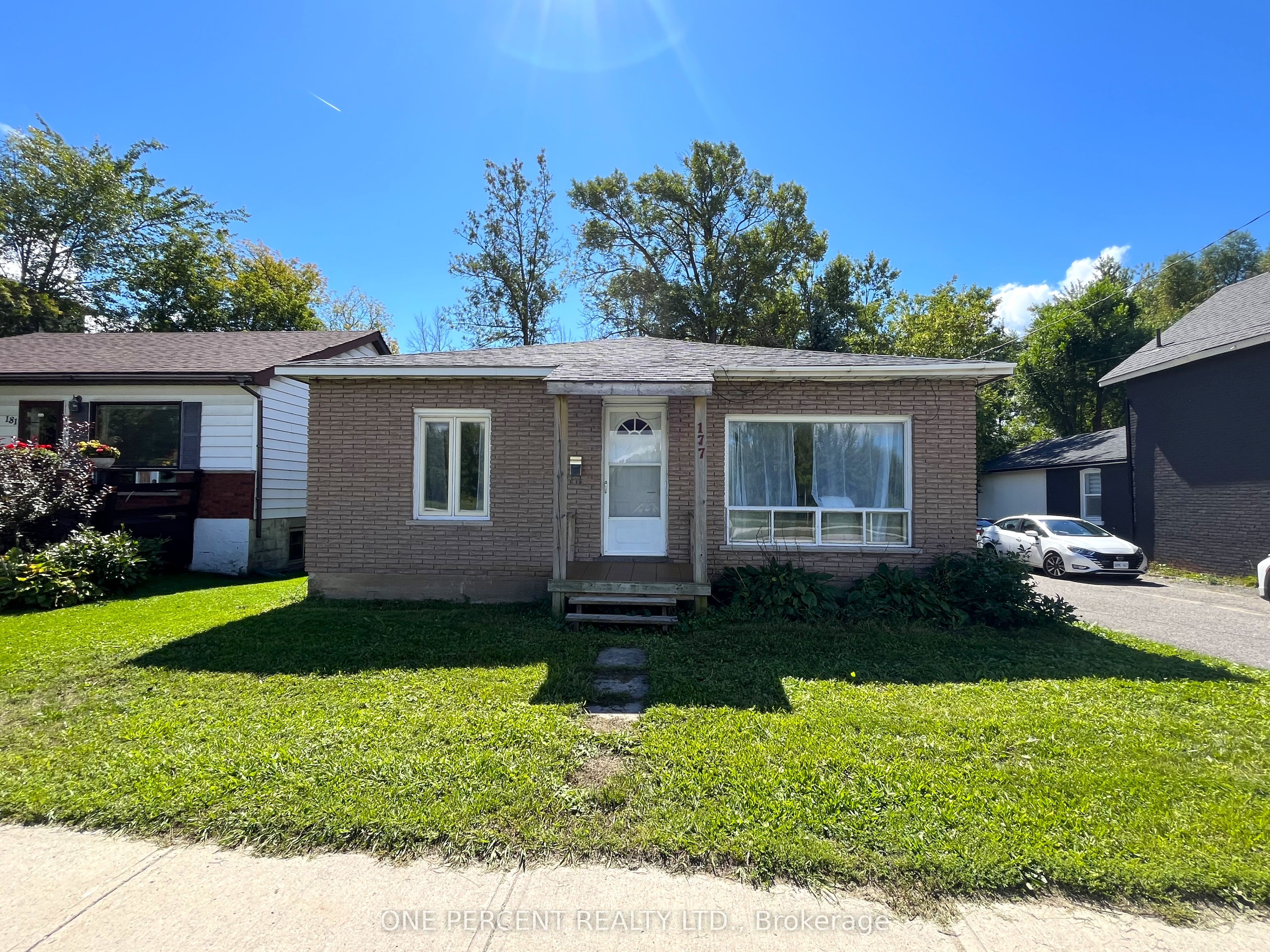 177 Atherley Road Property Photo 3