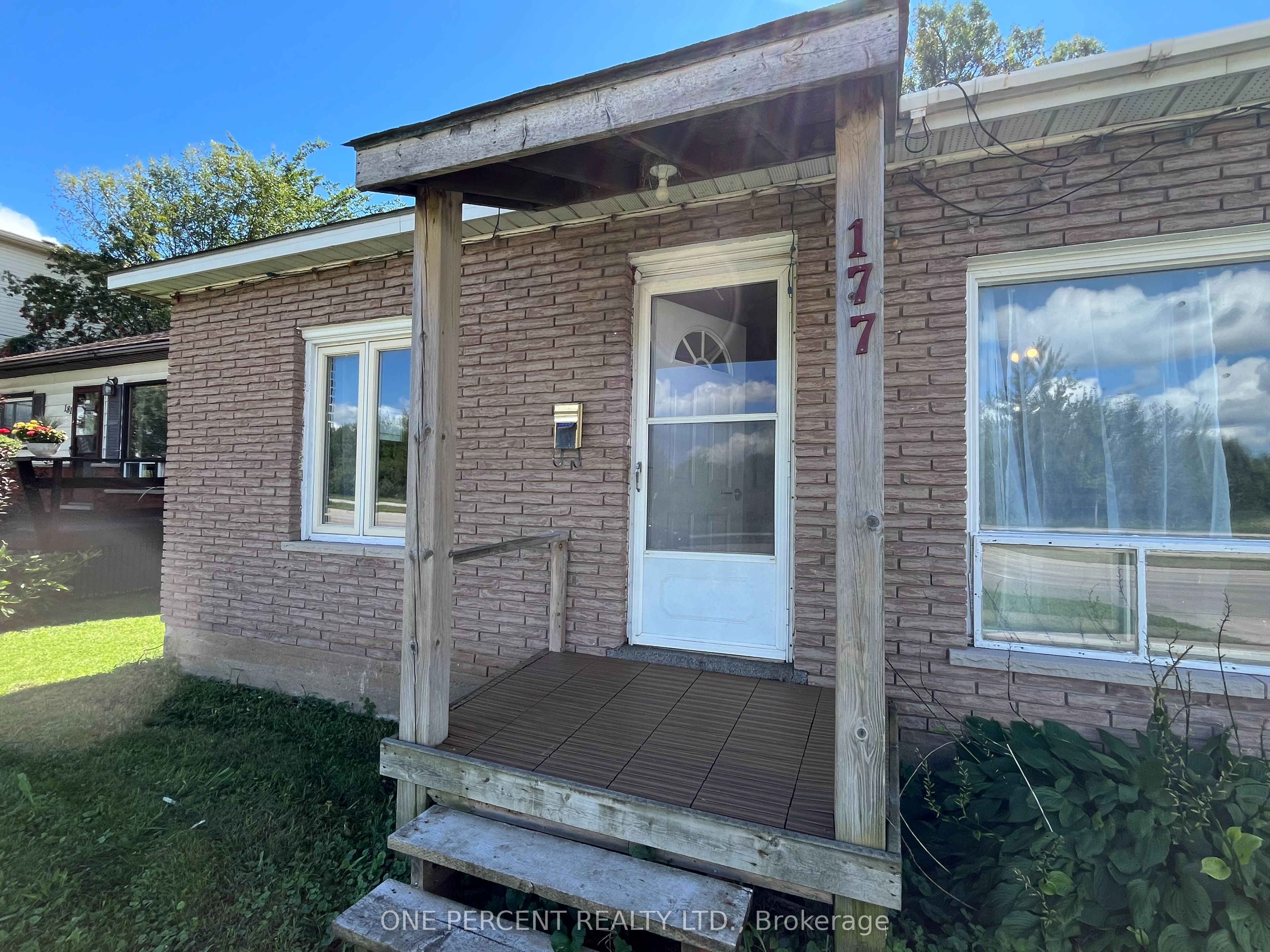 177 Atherley Road Property Photo 7