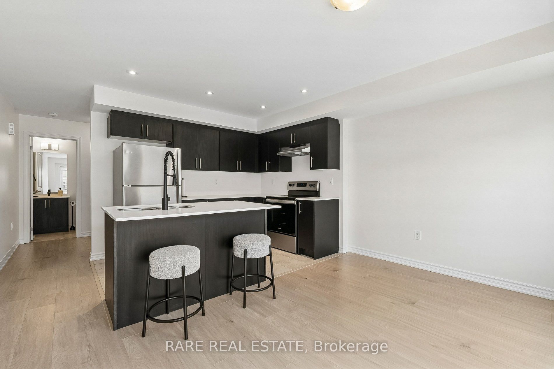 55 Hay Lane Property Photo 18