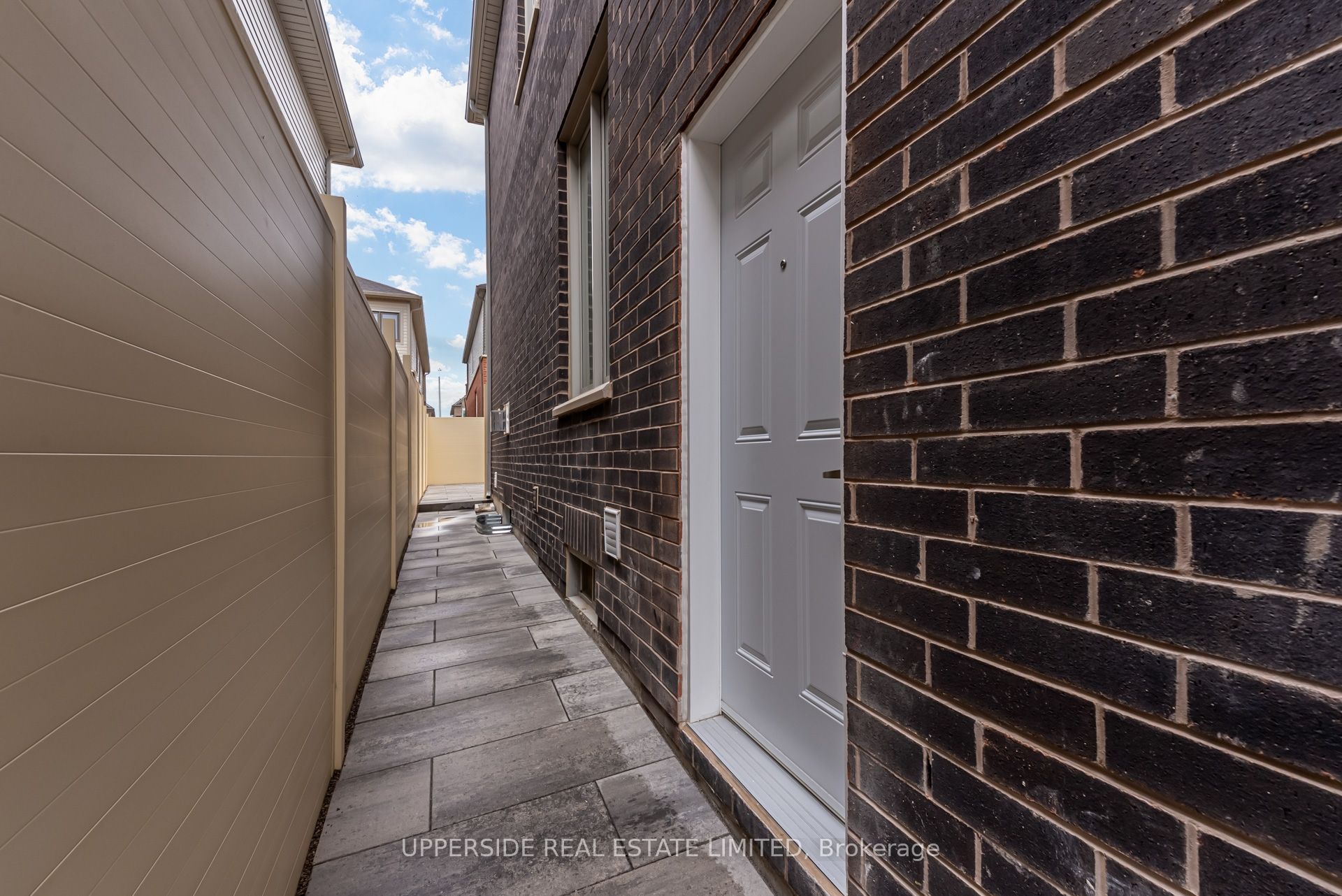 73 Gemini Drive Lower Property Photo 2