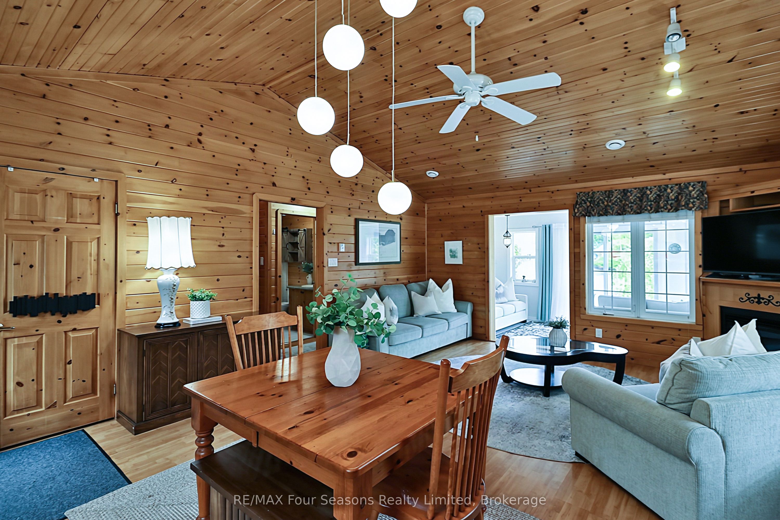 47 Cabin Crescent Property Photo 5