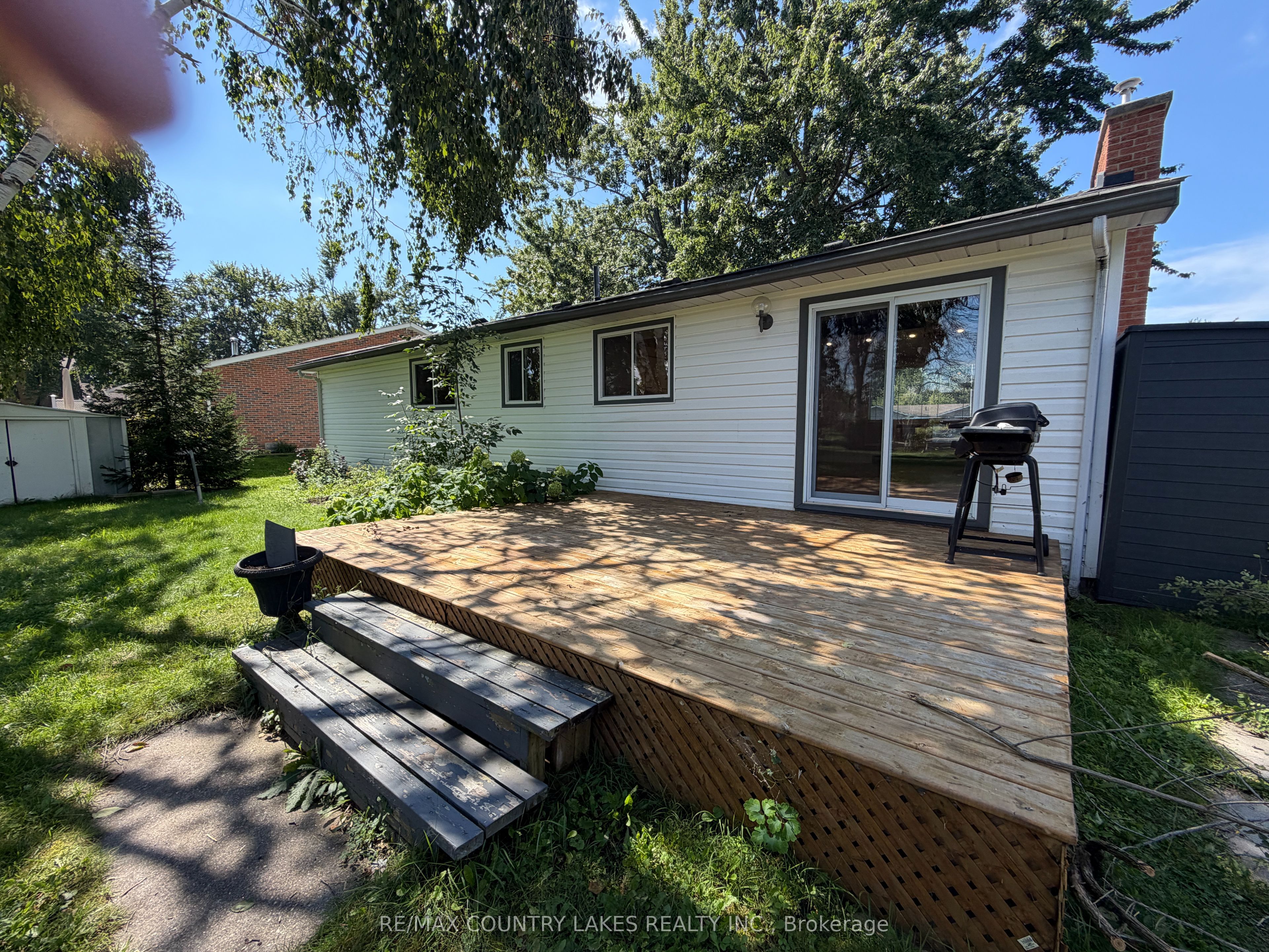 7 Willow Crescent Property Photo 20