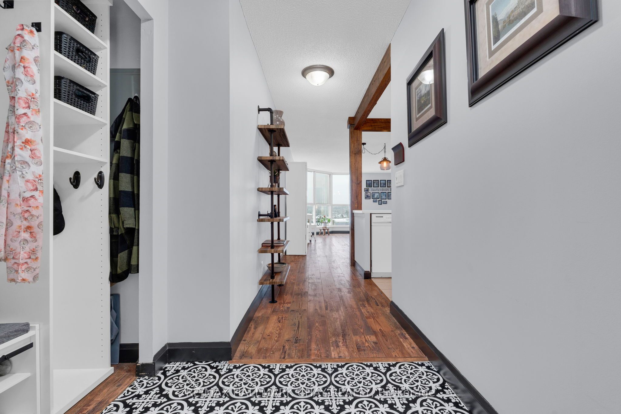140 Dunlop Street E 1003 Property Photo 3