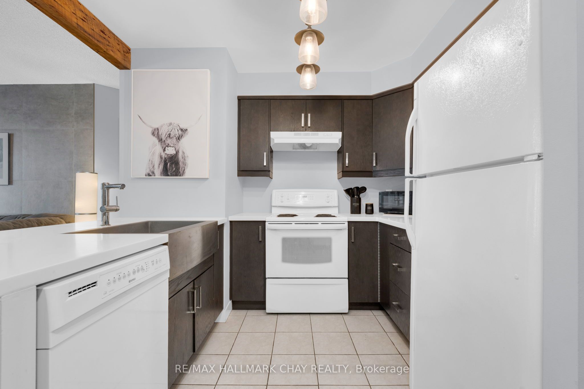 140 Dunlop Street E 1003 Property Photo 5