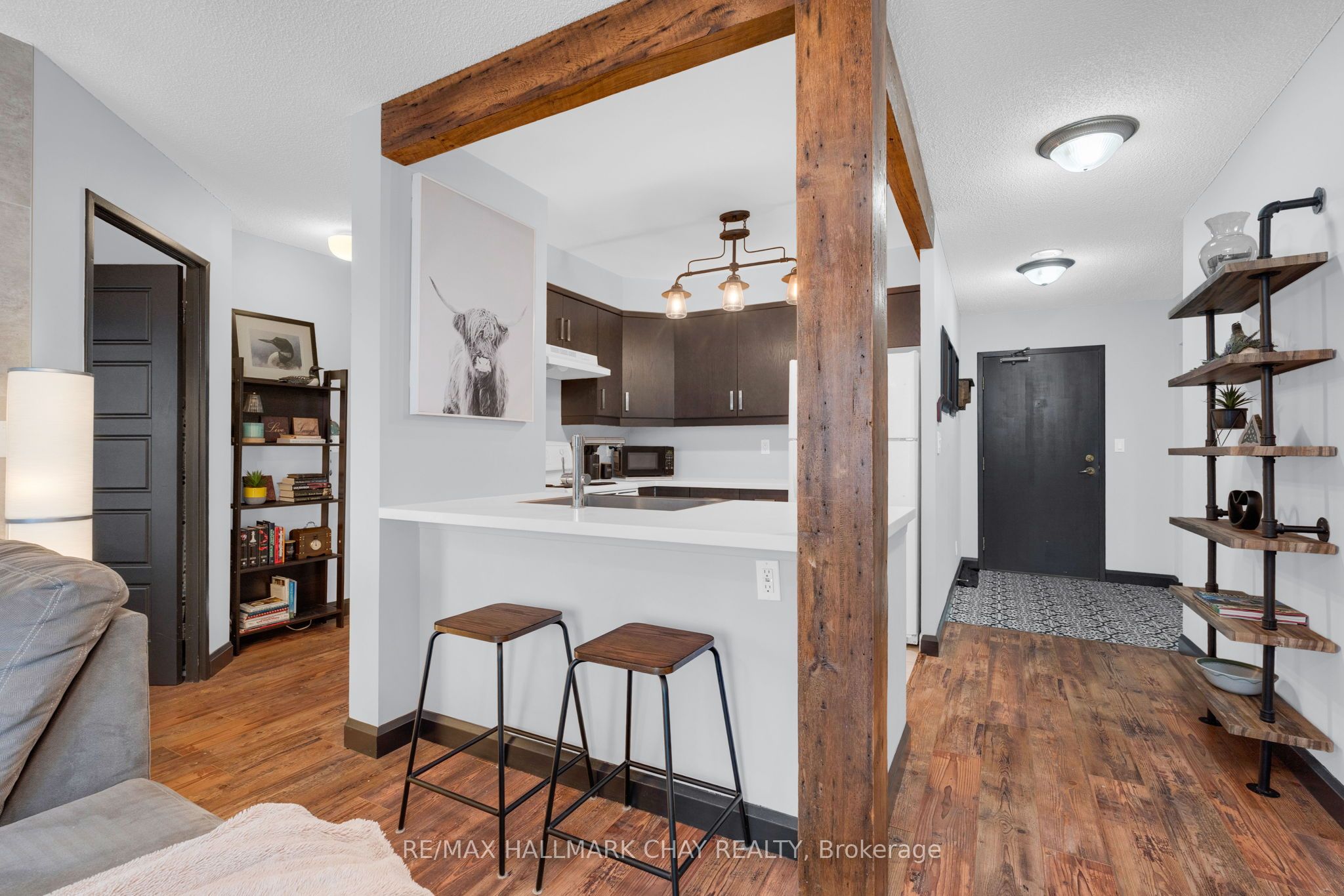 140 Dunlop Street E 1003 Property Photo 6