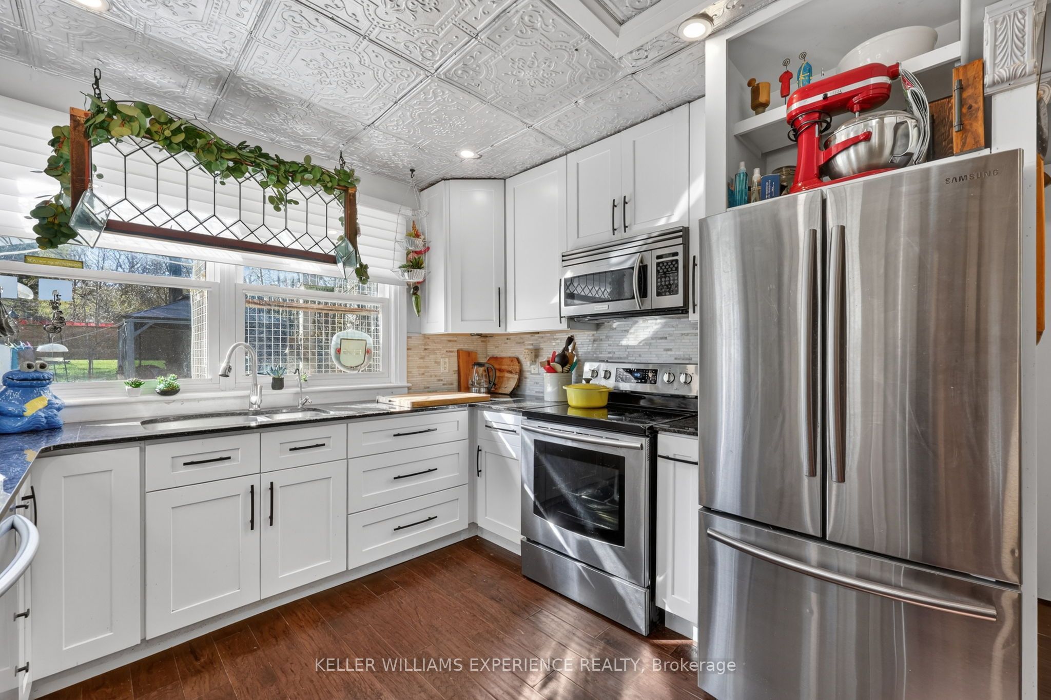 79 Penetang Street Property Photo 6