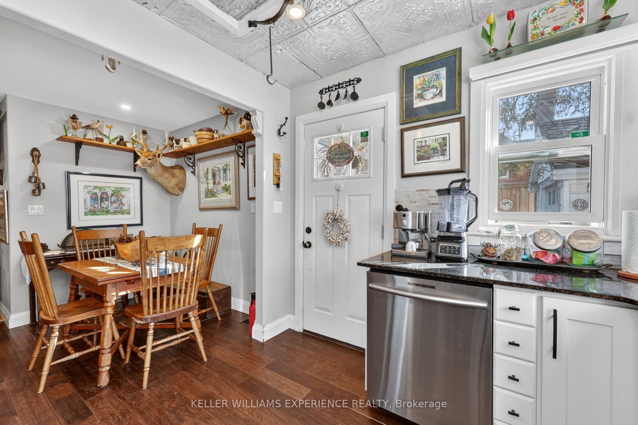 79 Penetang Street Property Photo 9