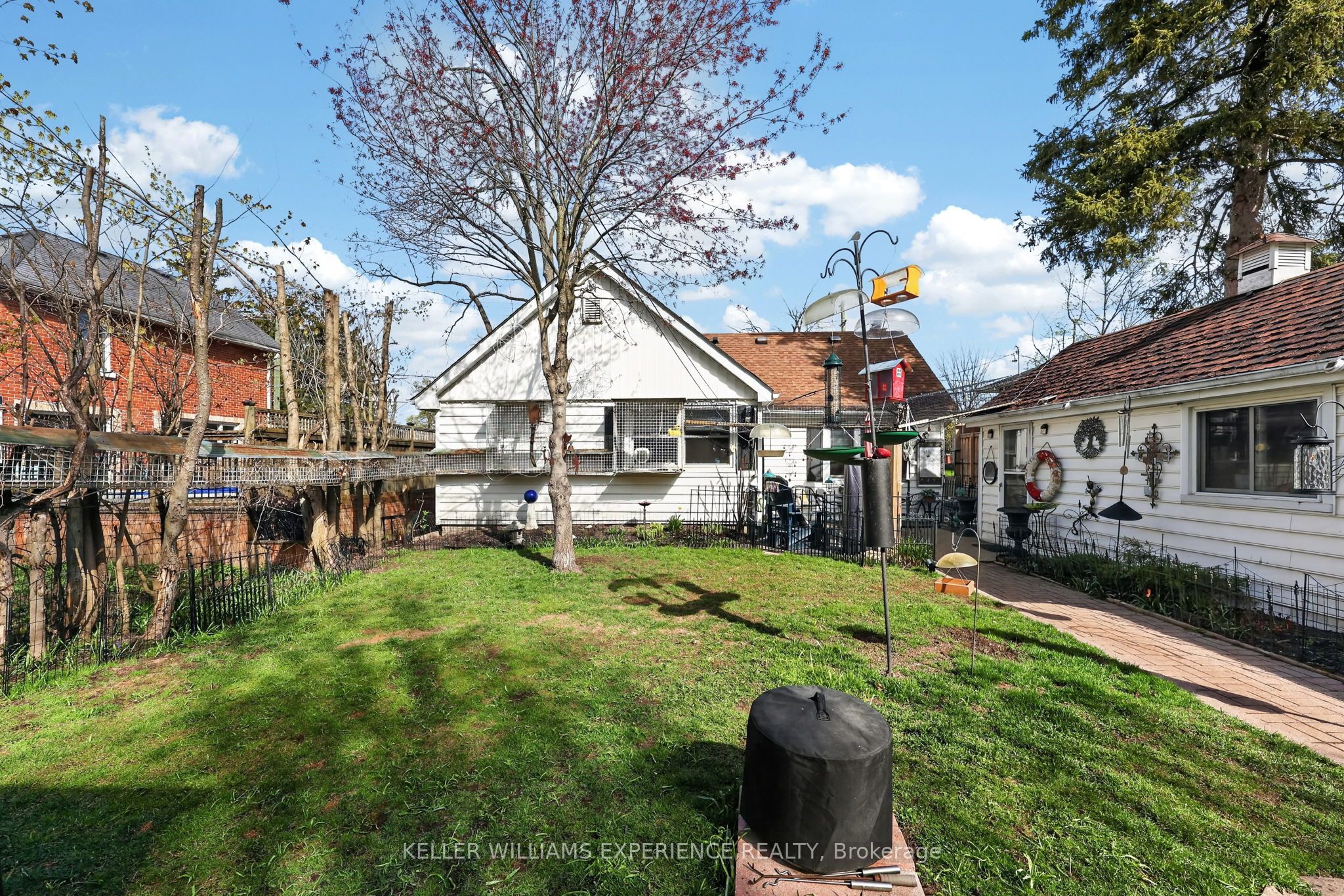 79 Penetang Street Property Photo 19