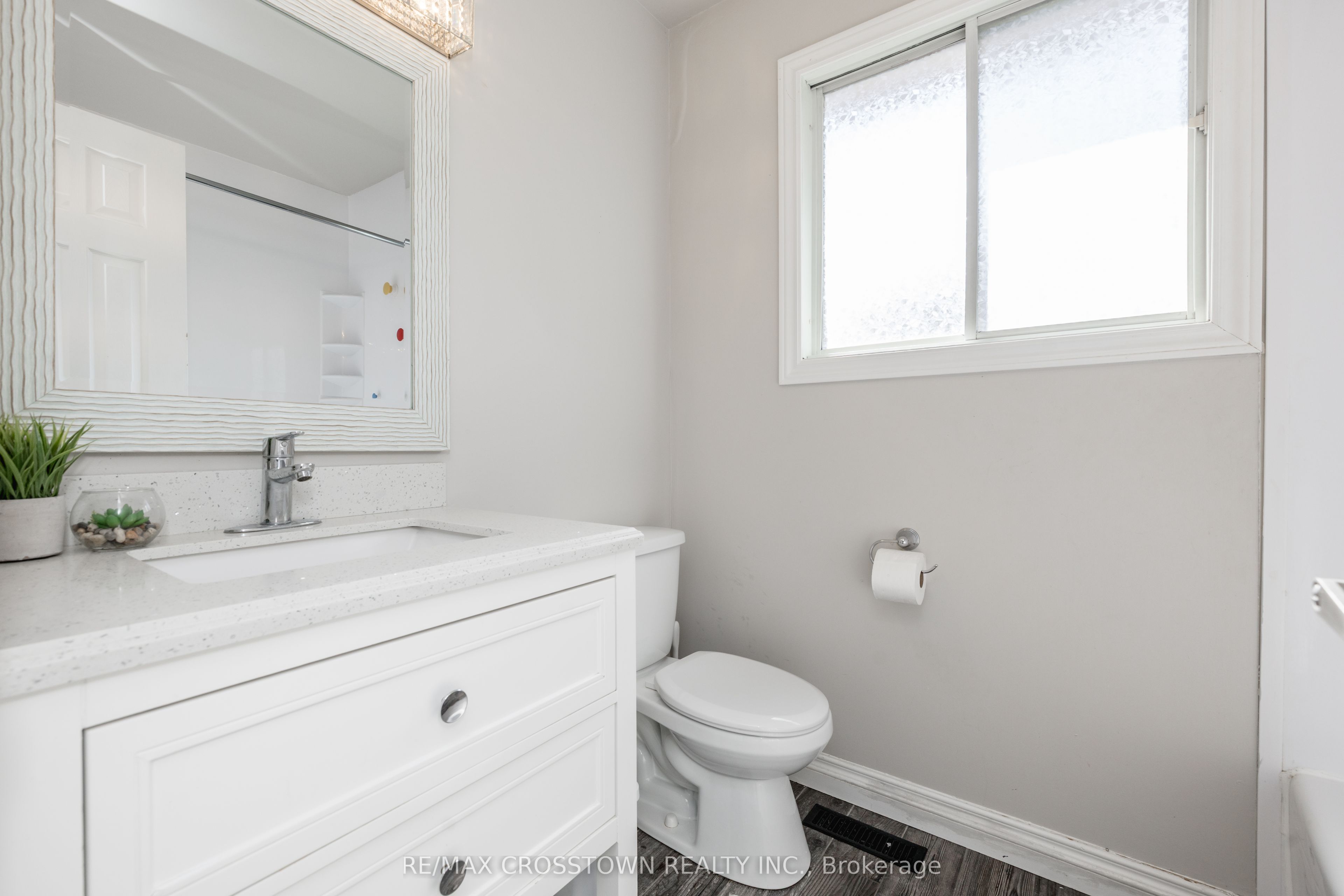 63 Oakridge Drive Property Photo 30