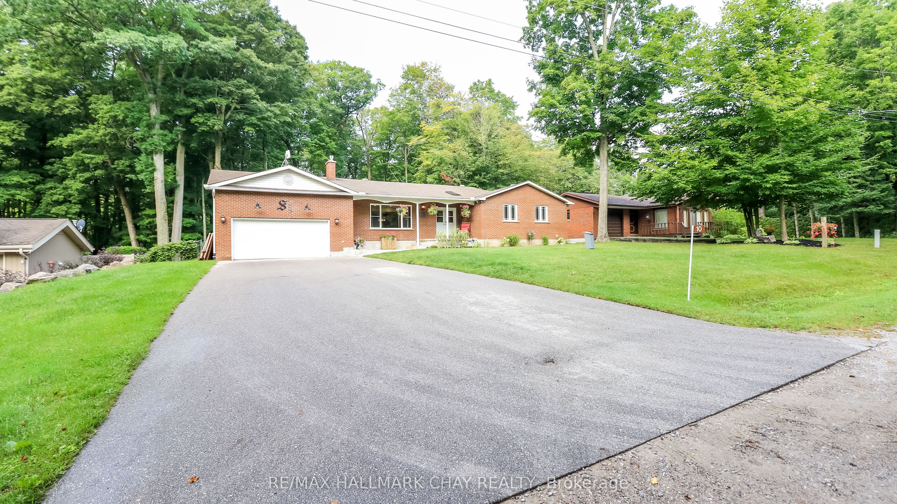 10 Enchantment Avenue