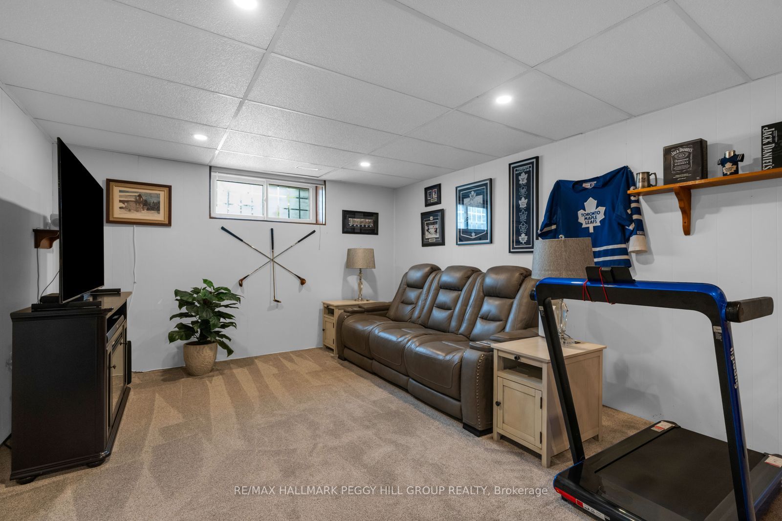 233 Innisfil Street 4 Property Photo 9
