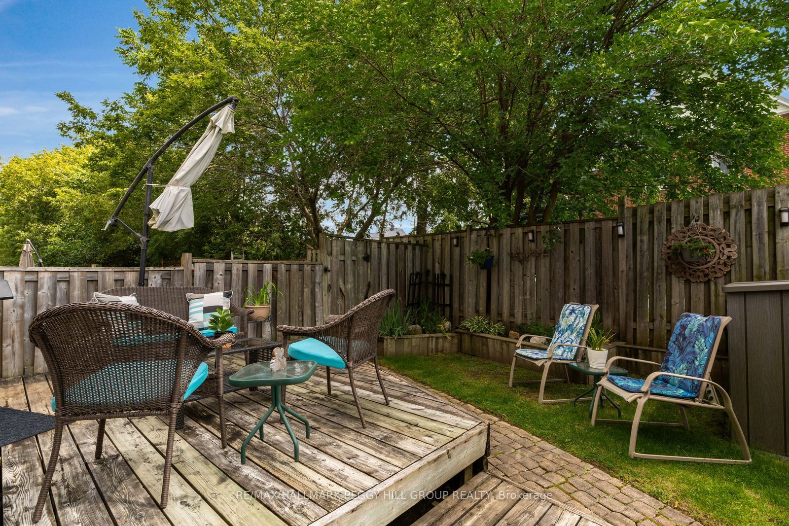 233 Innisfil Street 4 Property Photo 14