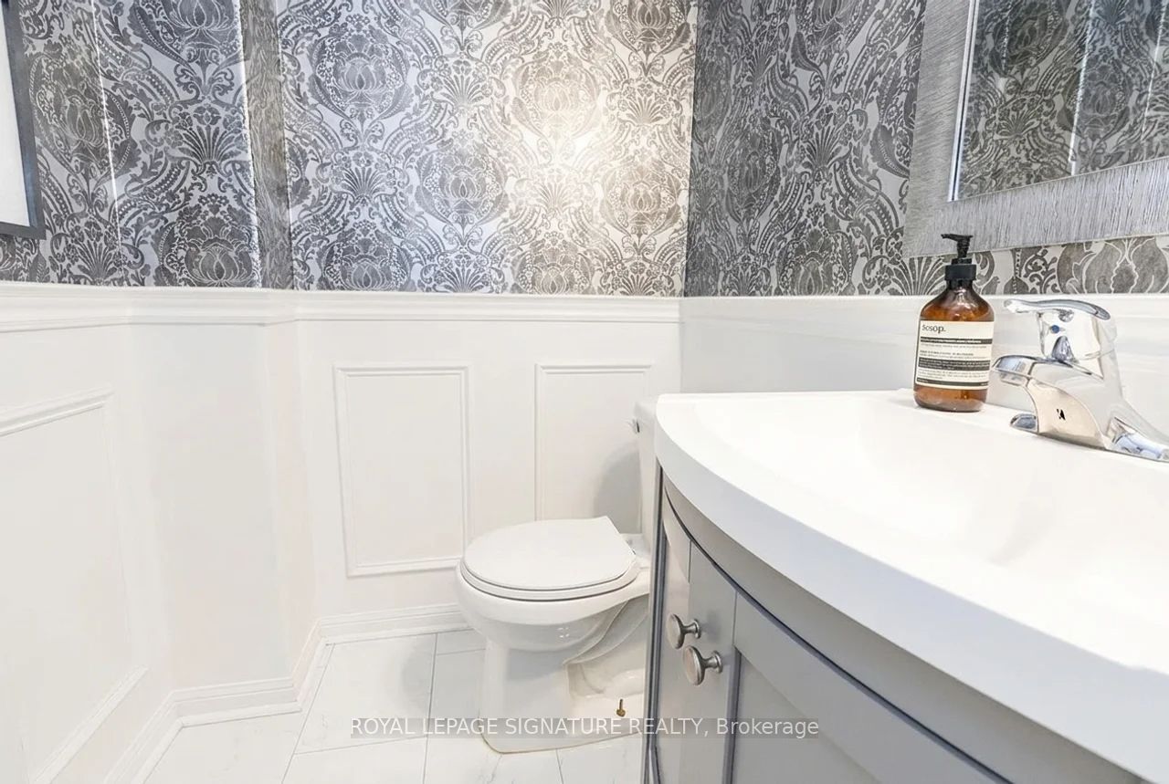 37 Succession Crescent Property Photo 4