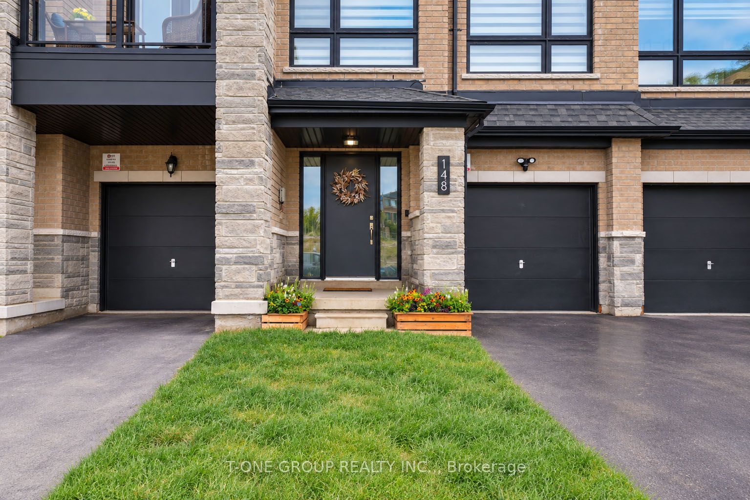 148 Blue Forest Crescent Property Photo 4