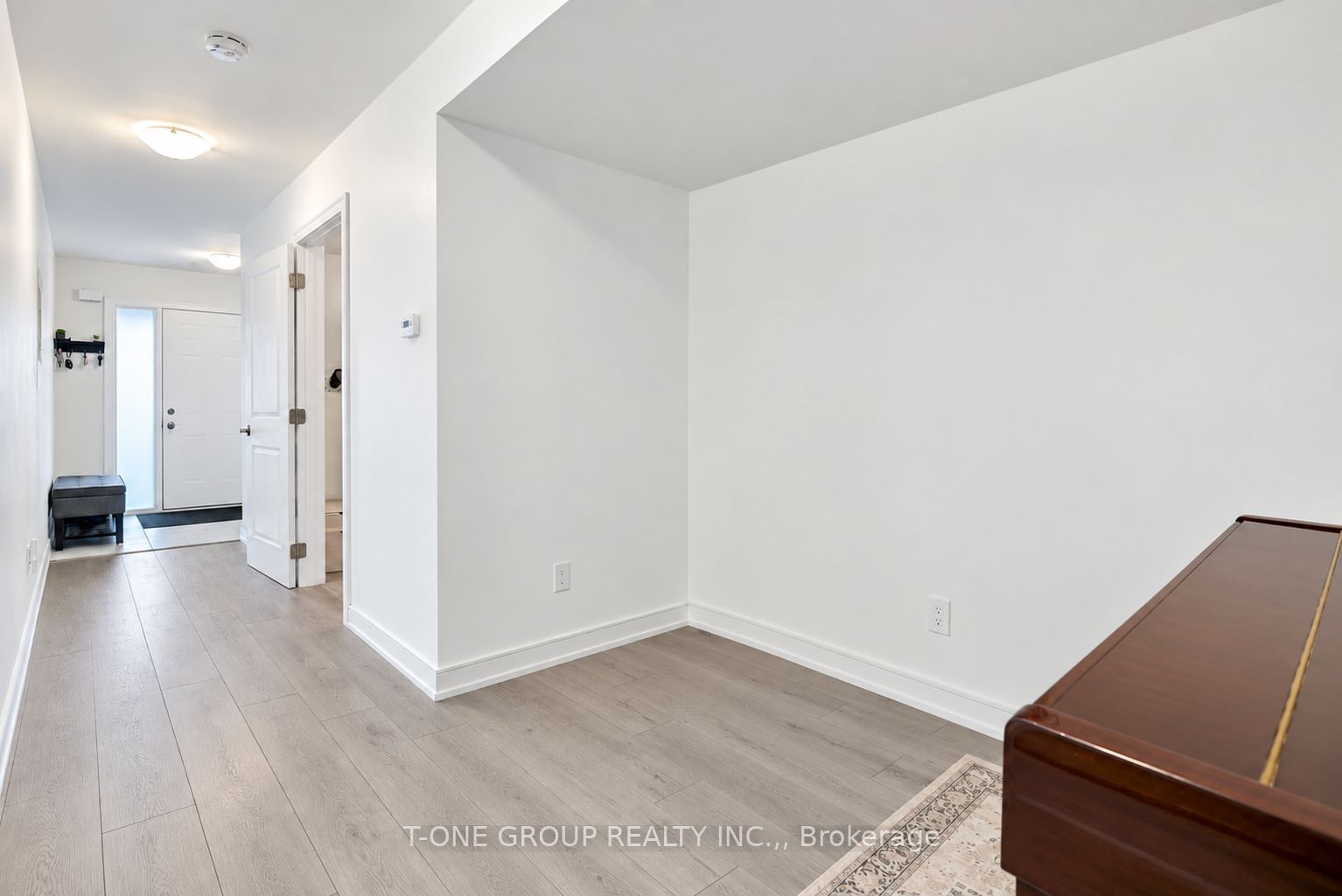 148 Blue Forest Crescent Property Photo 6