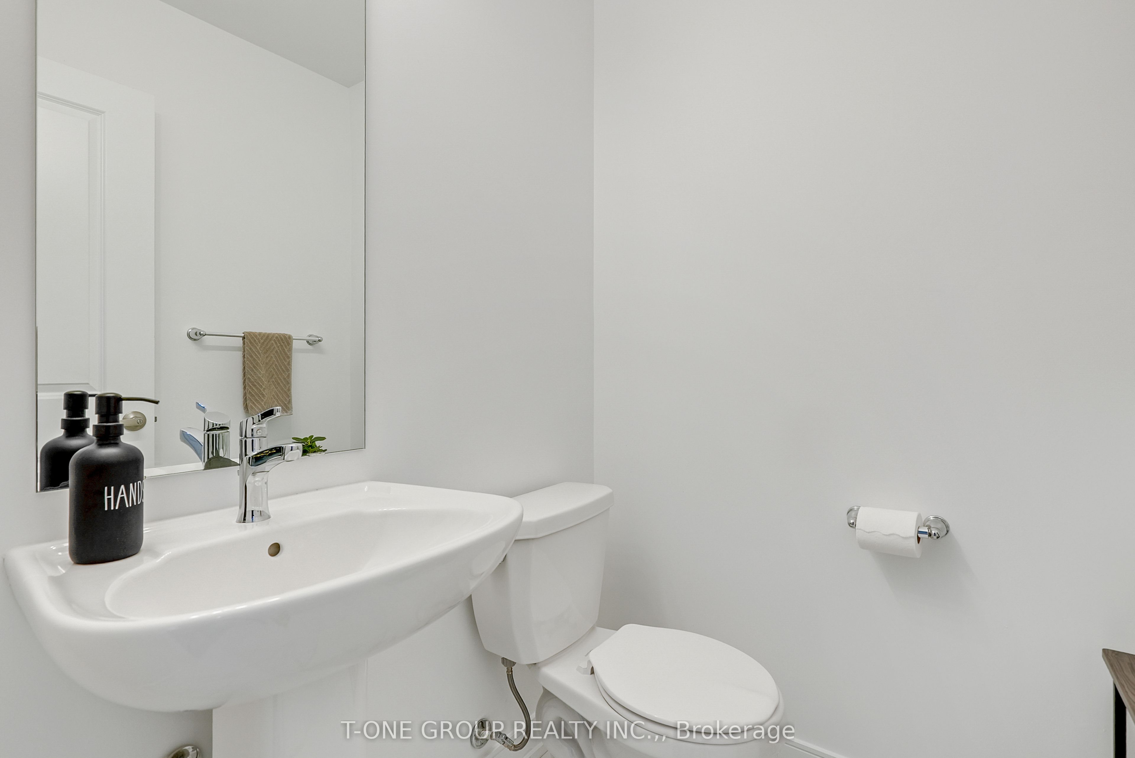 148 Blue Forest Crescent Property Photo 26