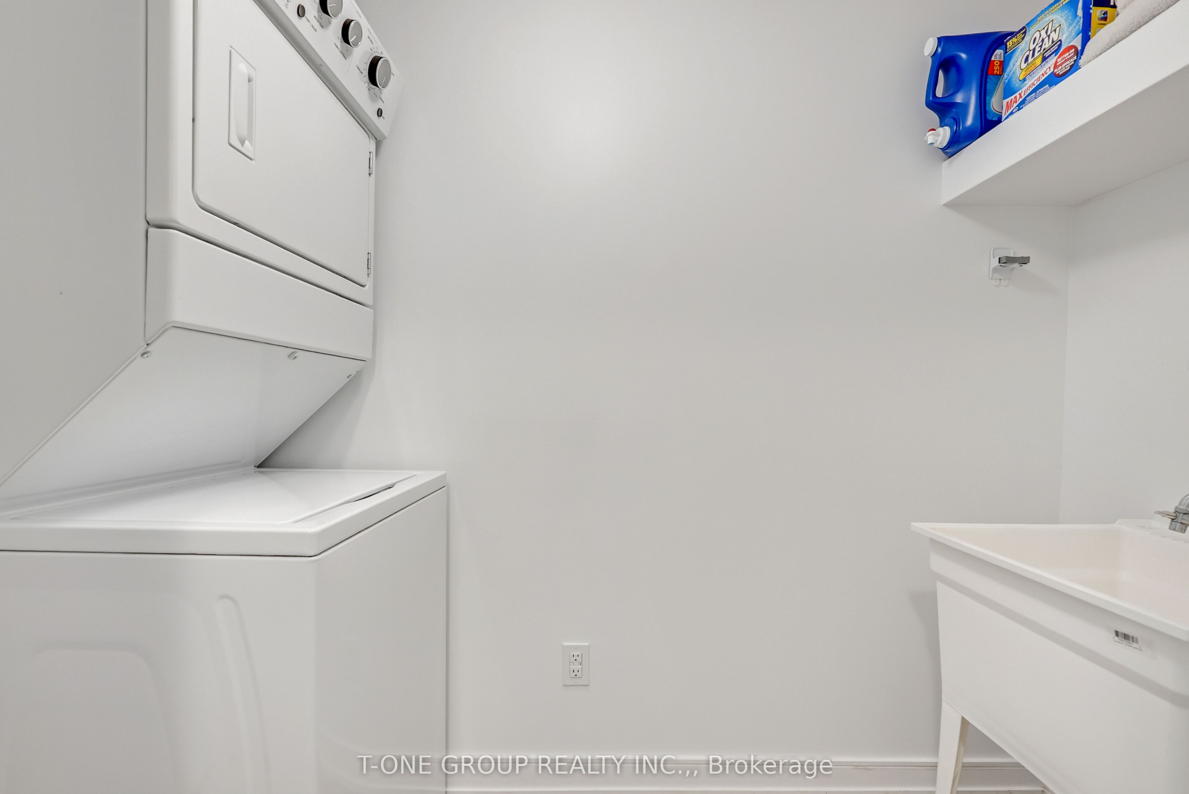 148 Blue Forest Crescent Property Photo 42