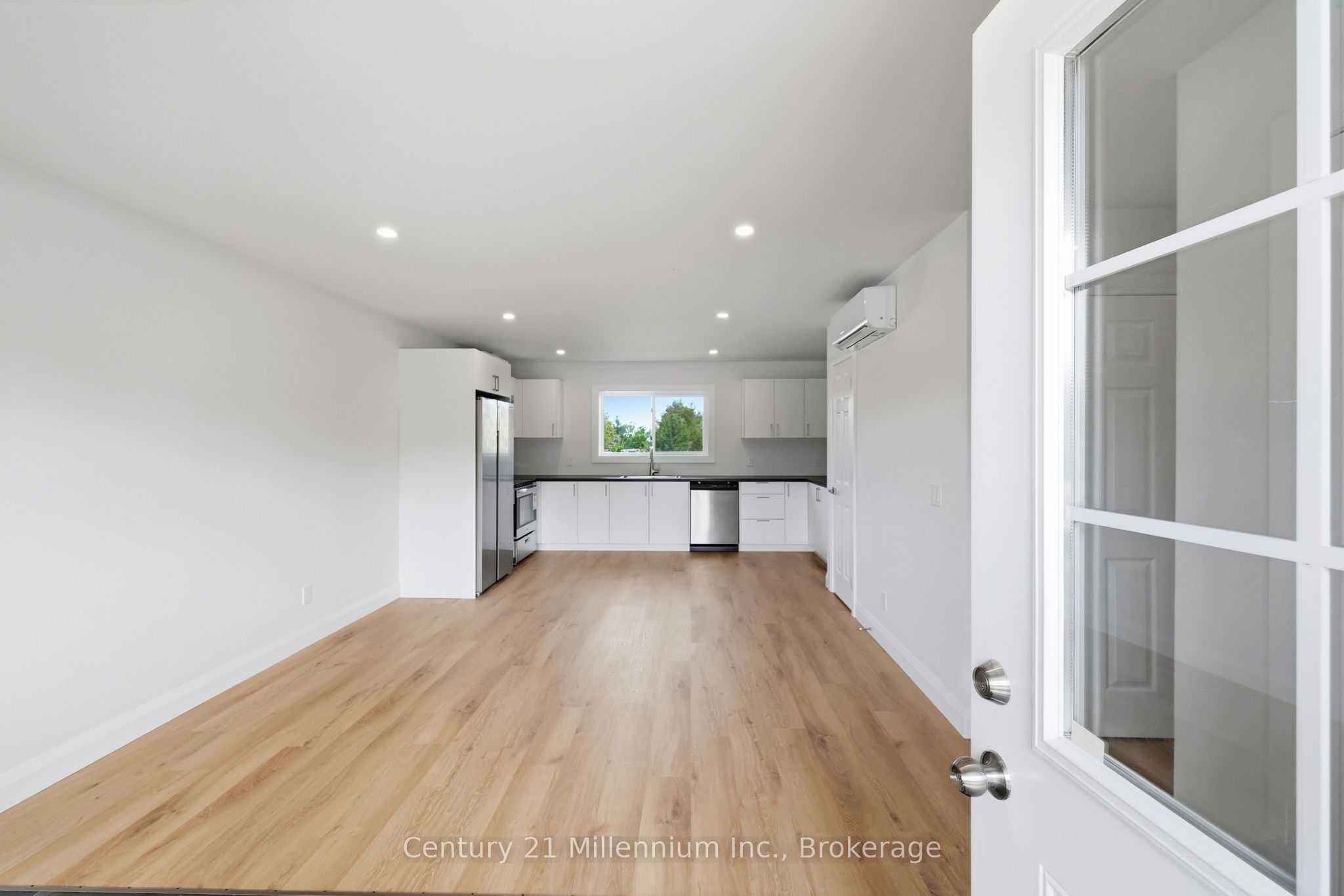 9592 Beachwood Road 2 Property Photo 2