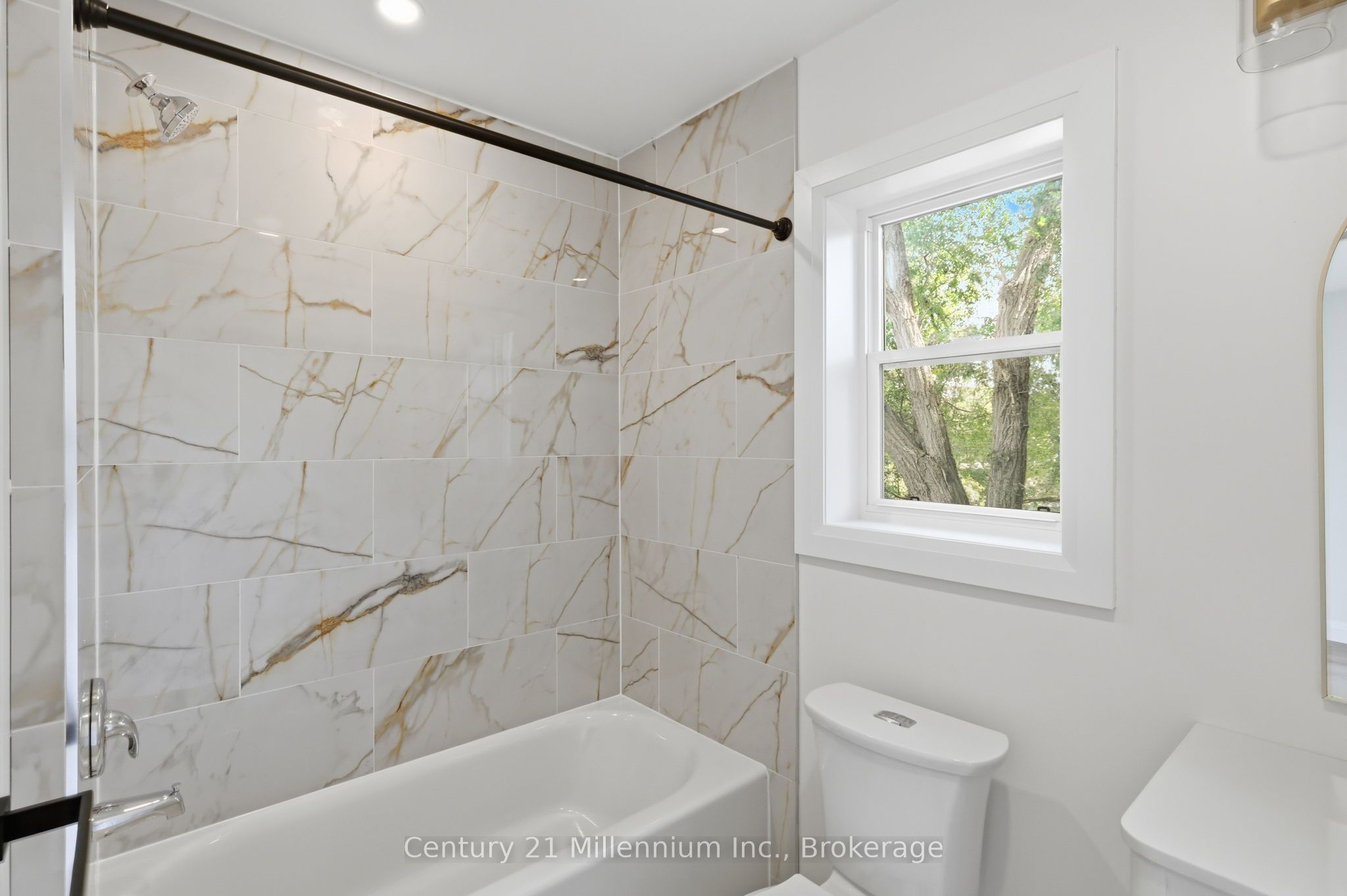 9592 Beachwood Road 2 Property Photo 14