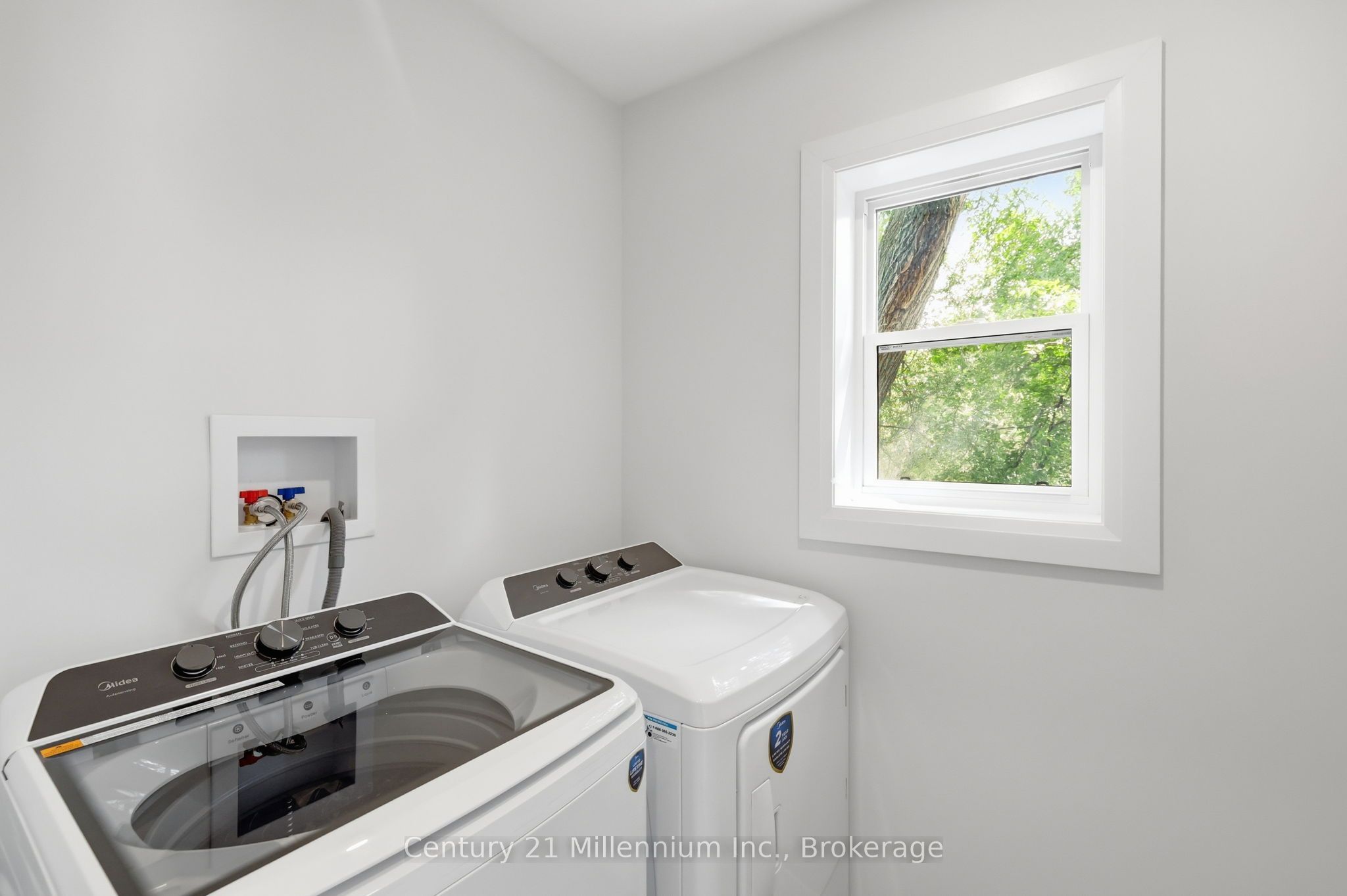 9592 Beachwood Road 2 Property Photo 15