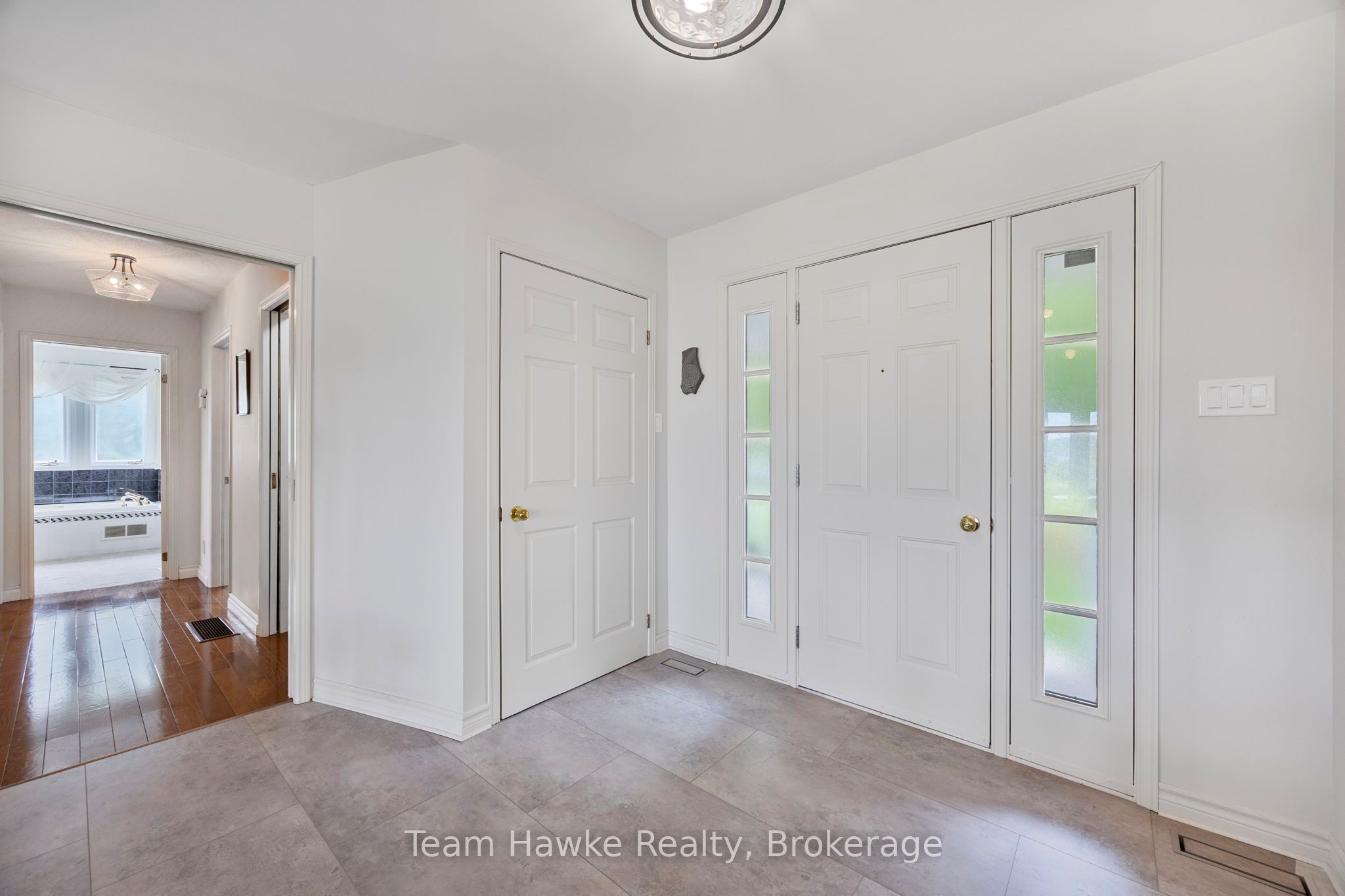 26 Jury Drive Property Photo 2