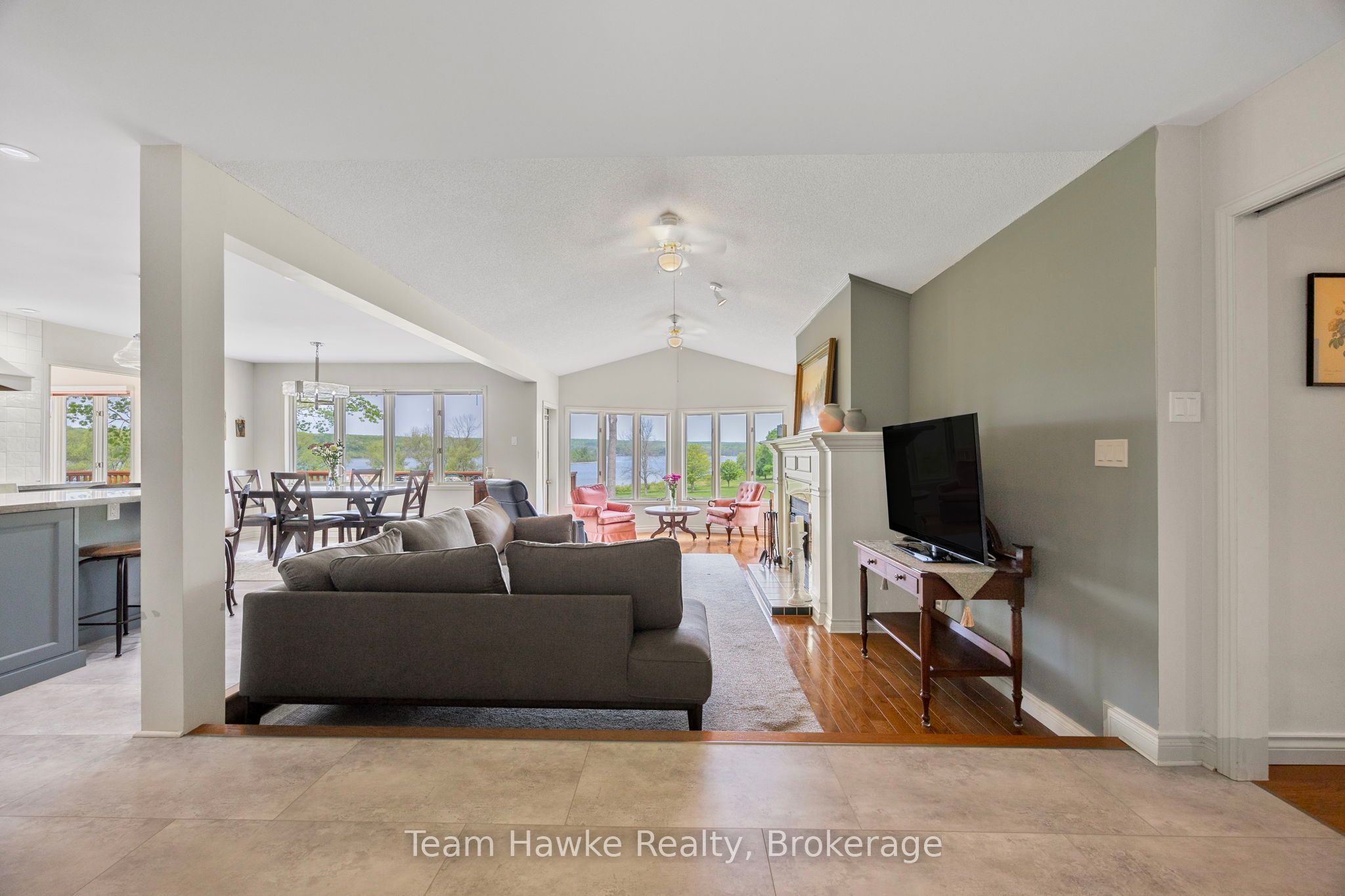 26 Jury Drive Property Photo 4