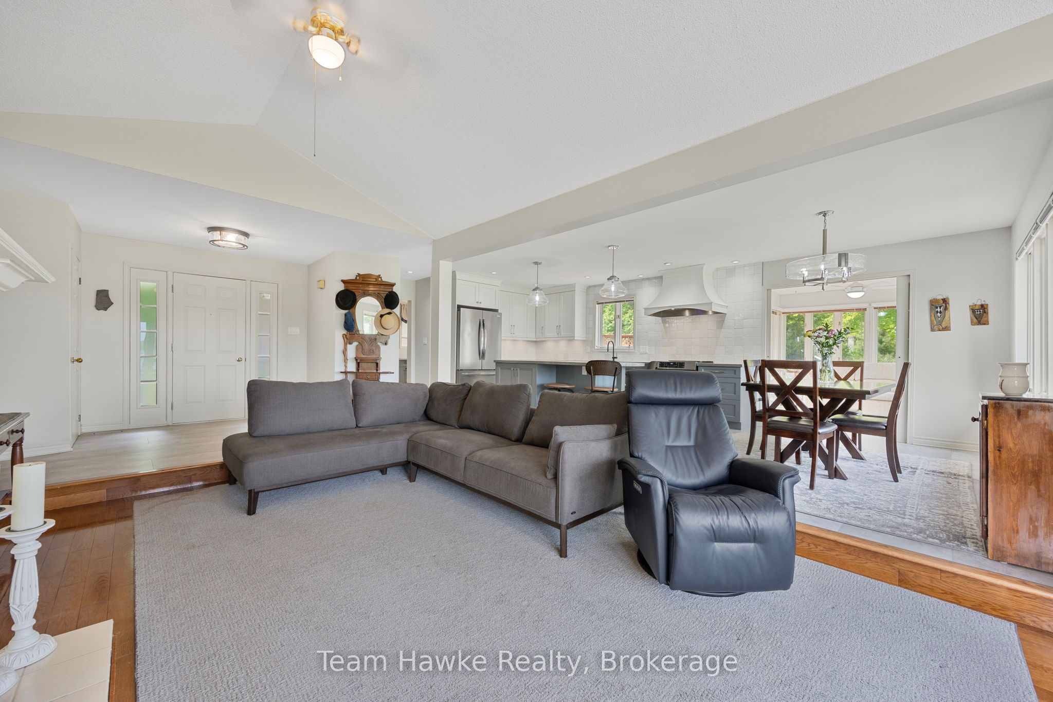 26 Jury Drive Property Photo 7