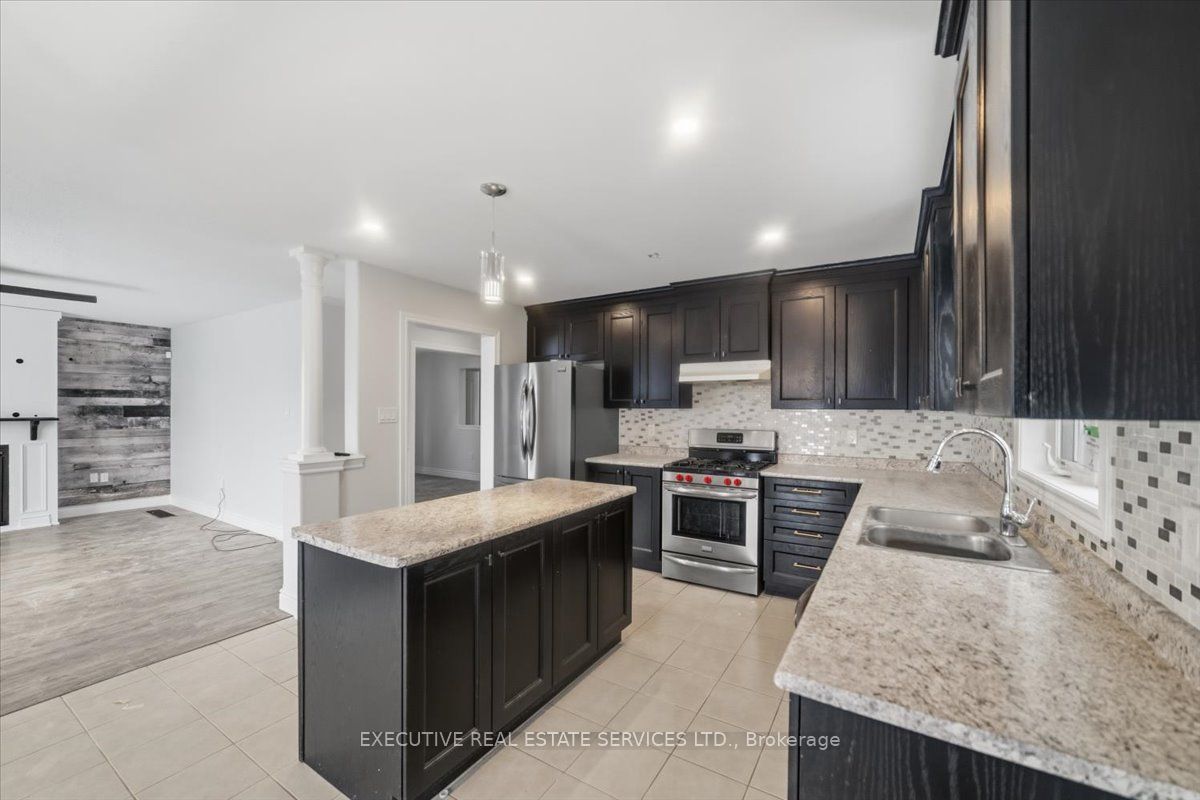 3063 Emperor Drive Property Photo 7
